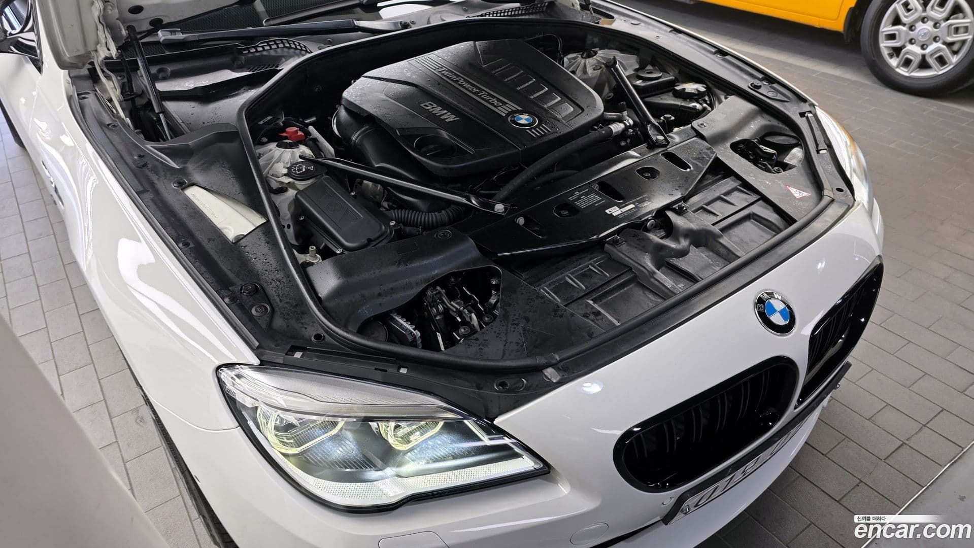 Main__Slider__Photo:6-Series BMW 2016.1-5