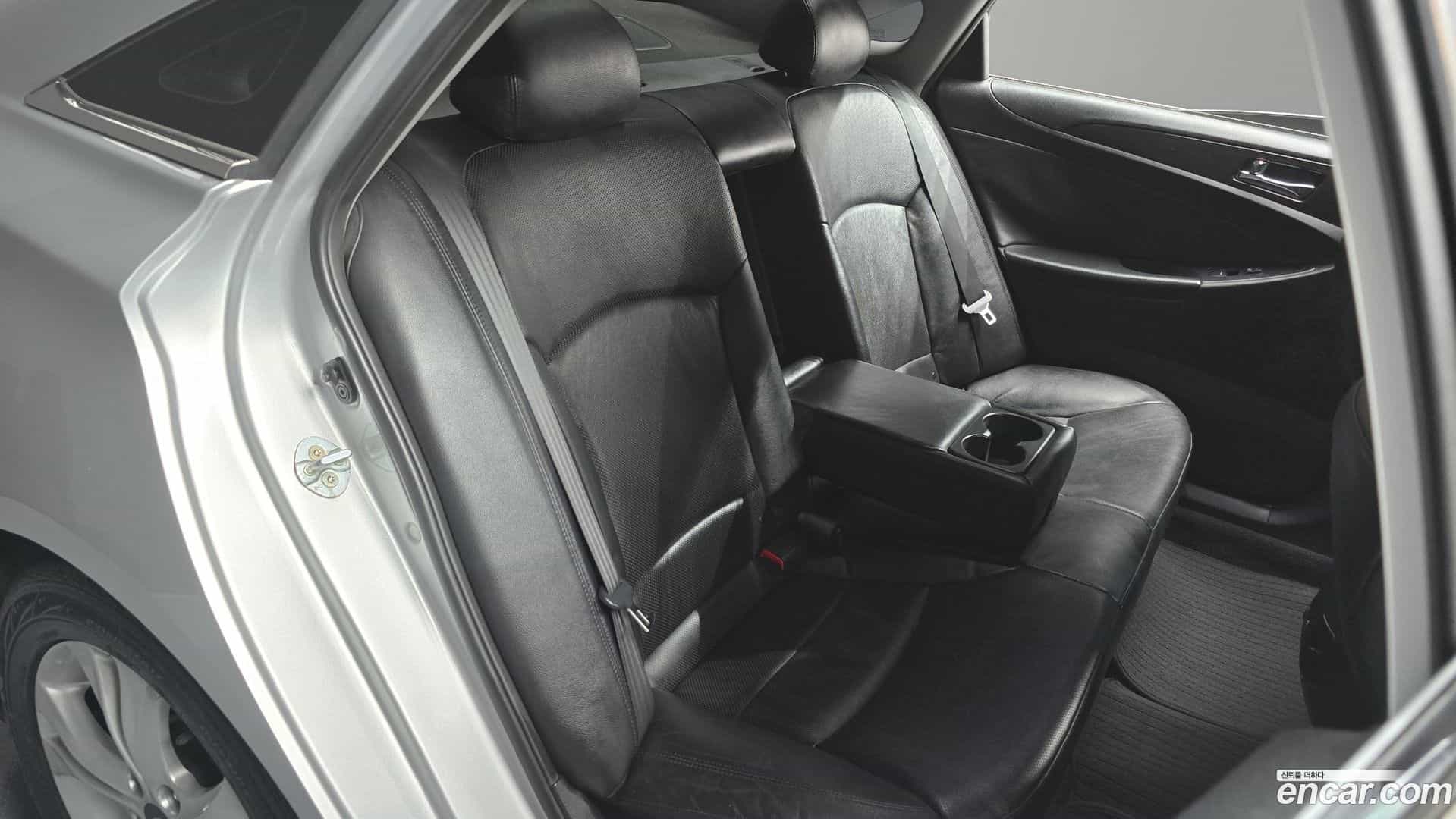 Sonata Hyundai 2011.9-OPTION-016