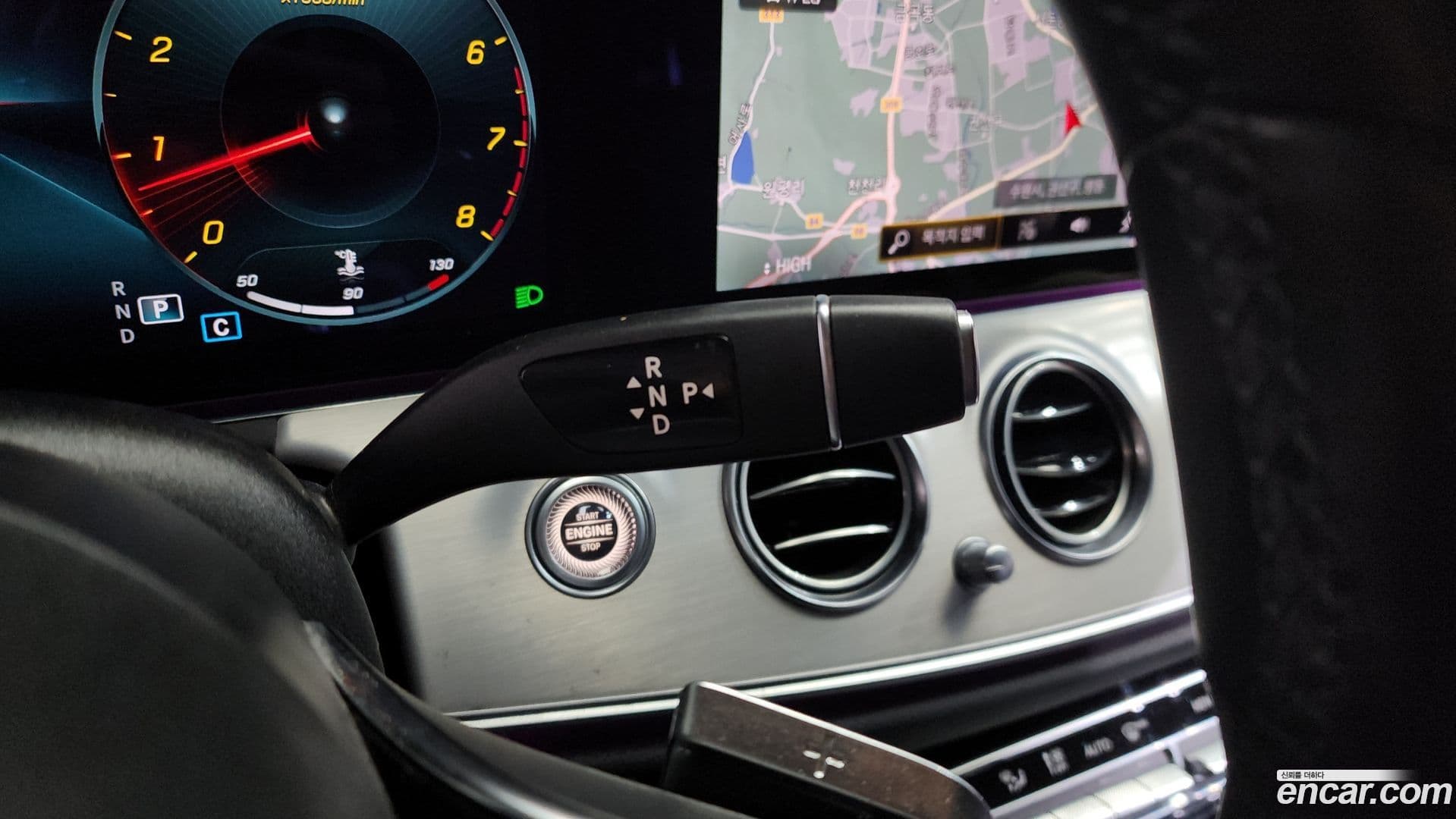 Main__Slider__Photo:E-Class Mercedes-Benz 2021.4-8