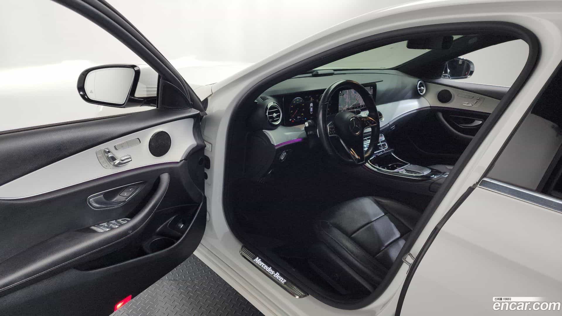 E-Class Mercedes-Benz 2021.4-INNER-010