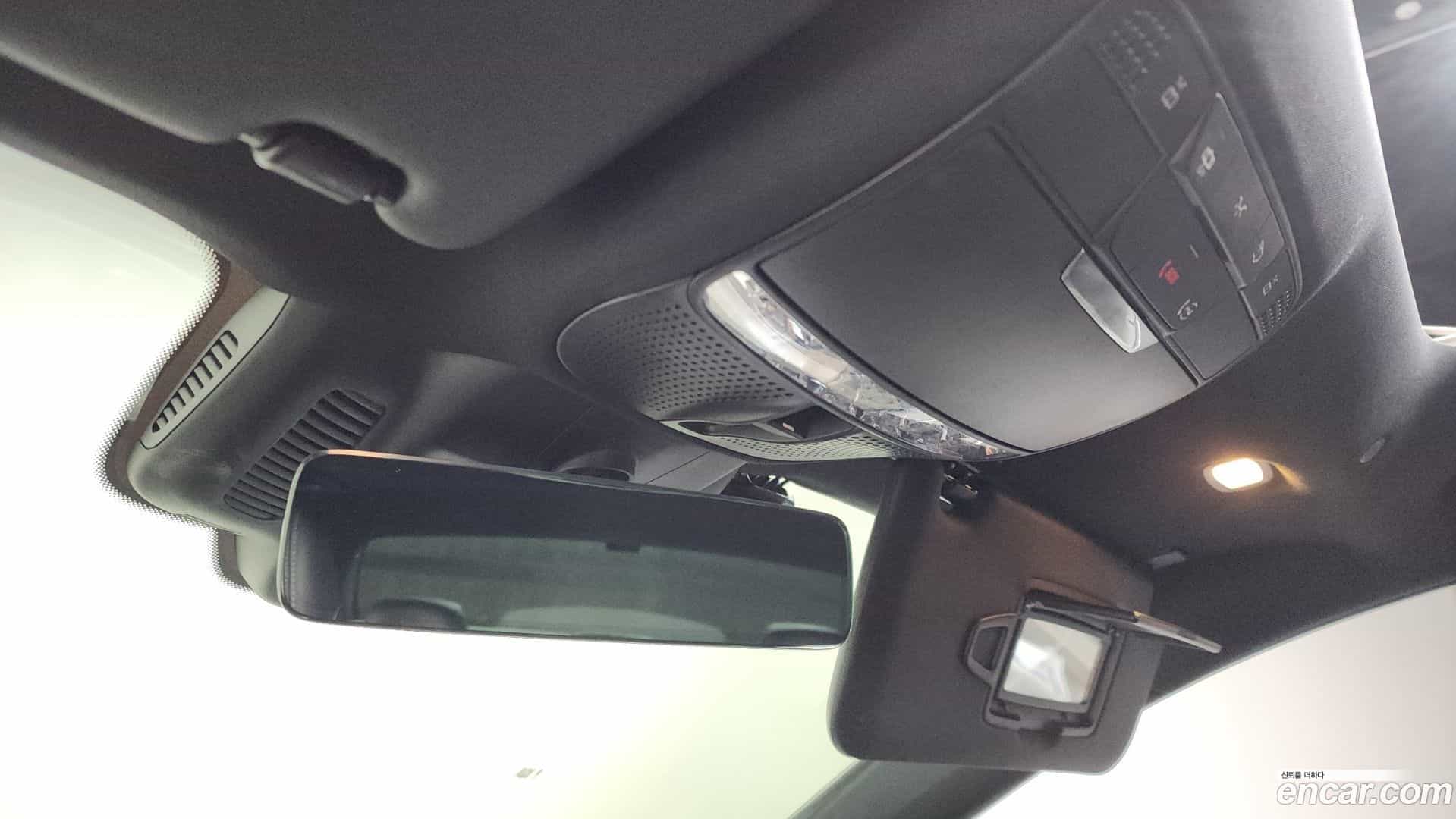 E-Class Mercedes-Benz 2021.4-OPTION-021