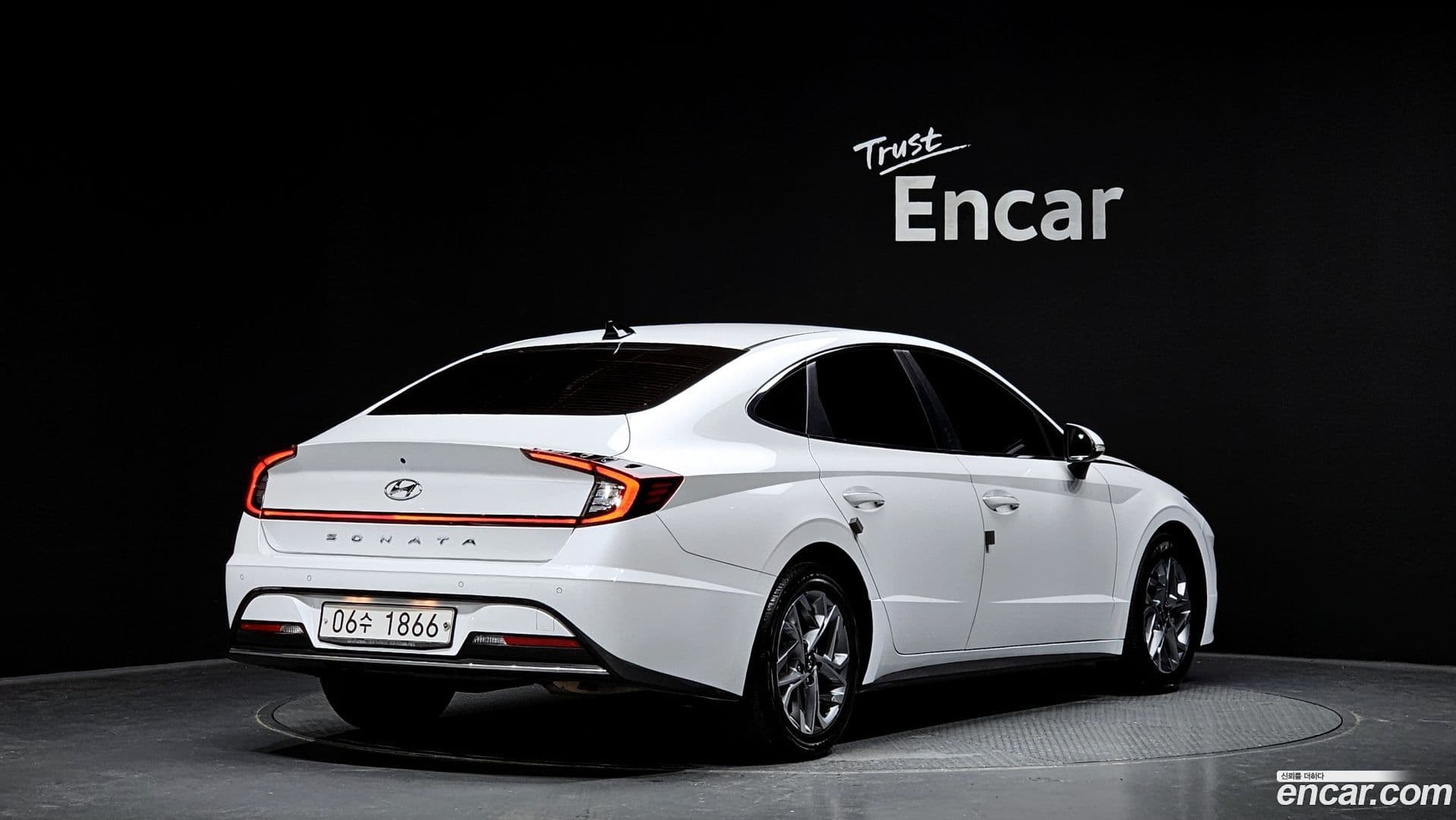 Main__Slider__Photo:Sonata Hyundai 2019.7-1