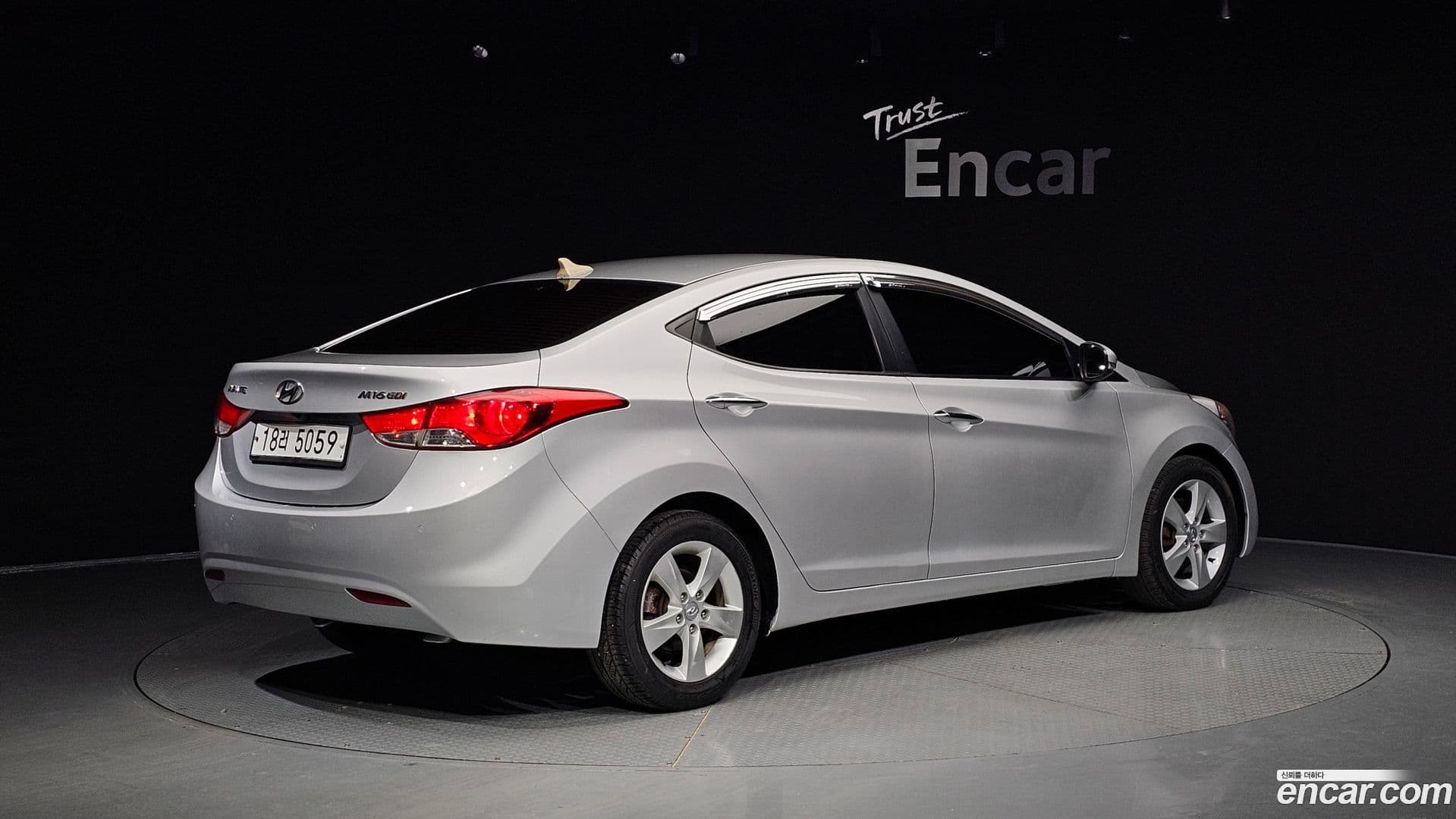 Main__Slider__Photo:AVANTE Hyundai 2010.9-1