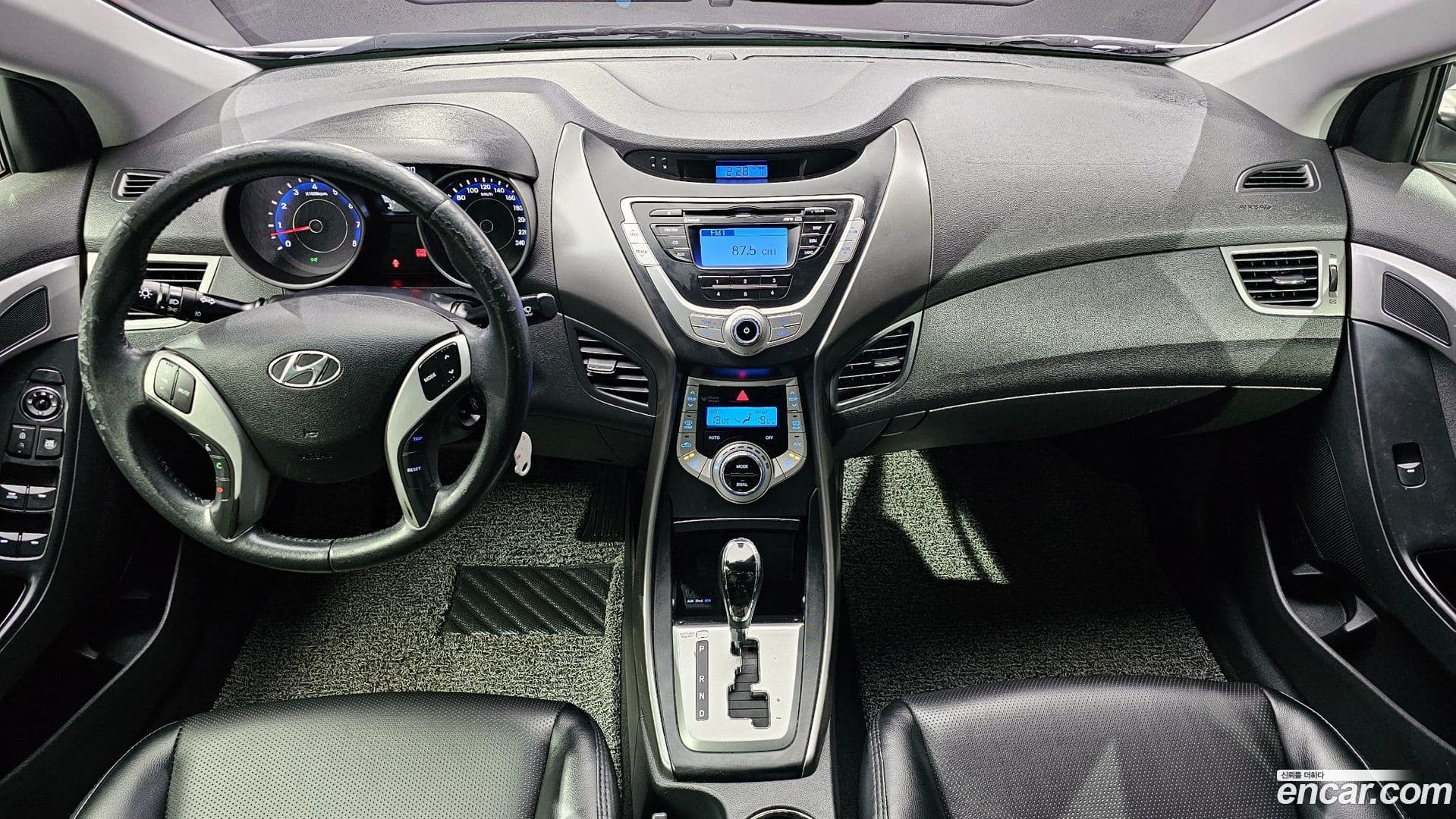 Main__Slider__Photo:AVANTE Hyundai 2010.9-6