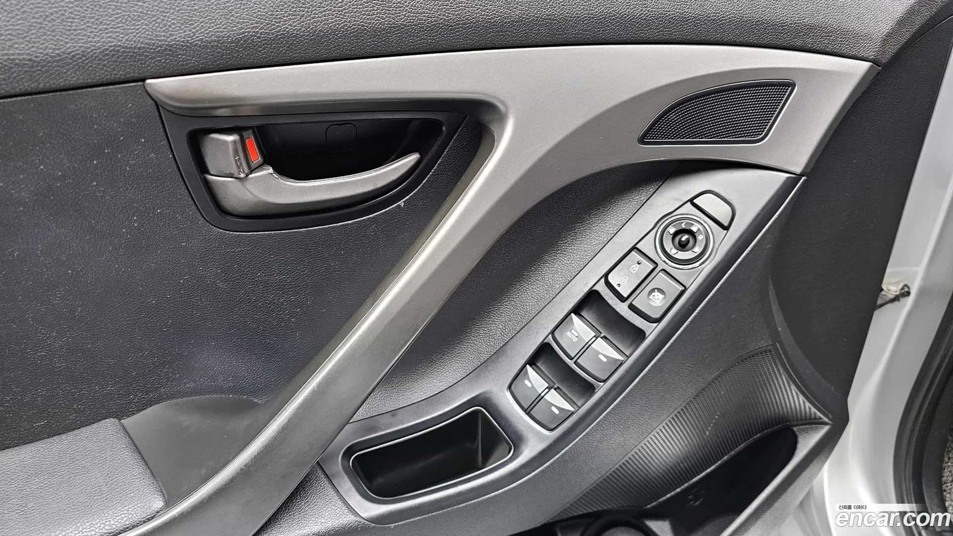 AVANTE Hyundai 2010.9-OPTION-018