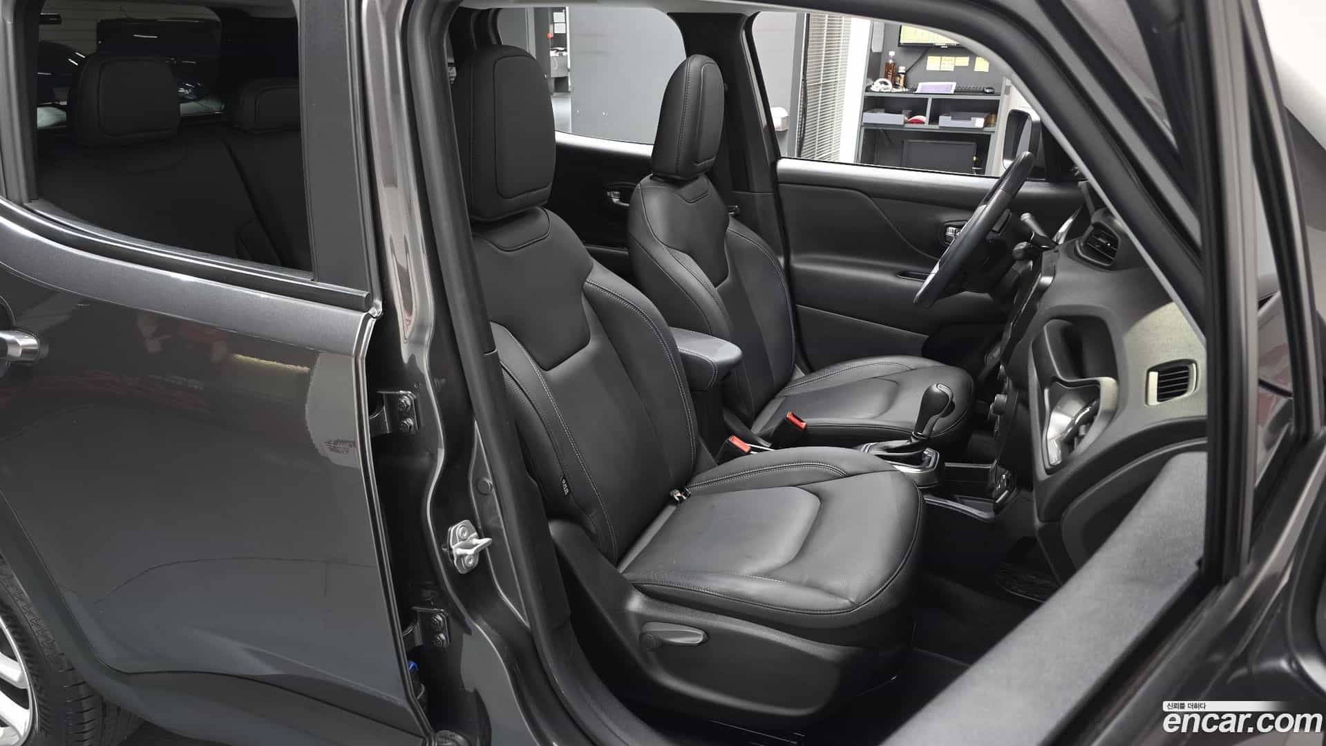 Renegade Jeep 2021.2-INNER-010