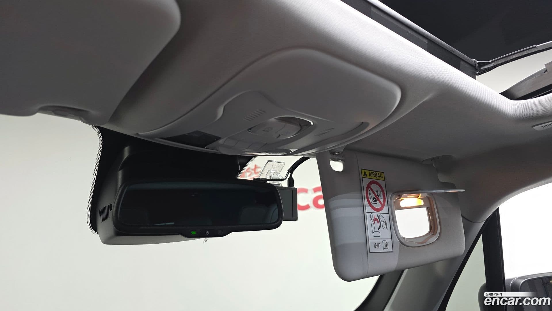 Main__Slider__Photo:Renegade Jeep 2021.2-18