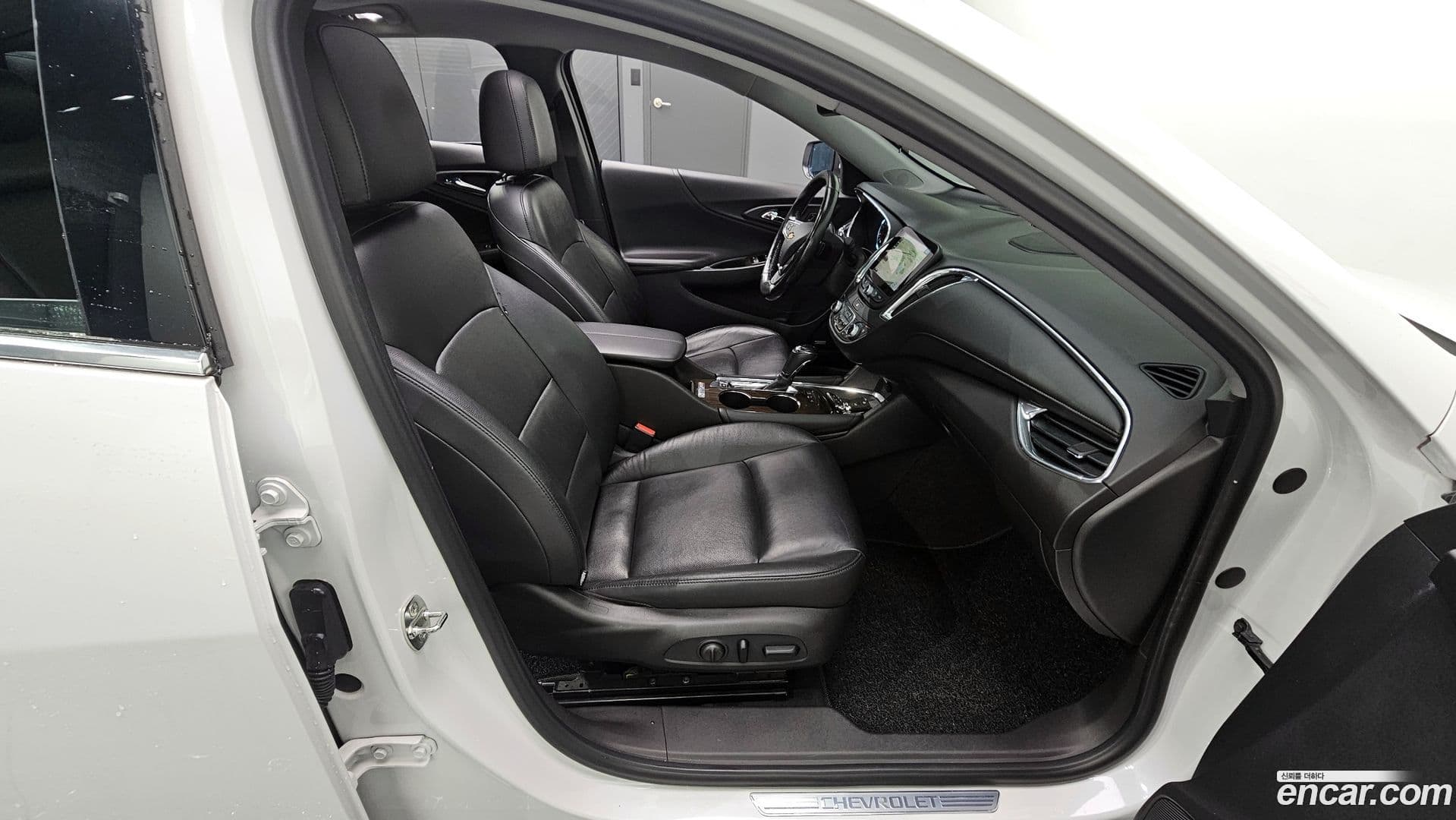 Main__Slider__Photo:Malibu Chevrolet 2017.8-11