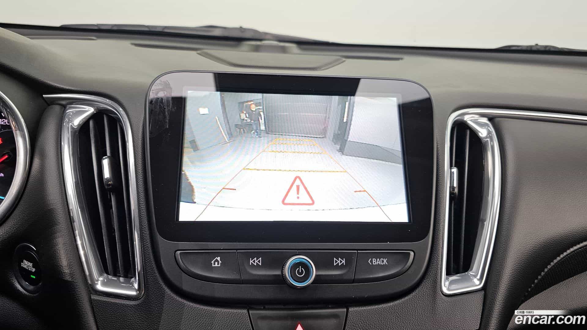 Malibu Chevrolet 2017.8-OPTION-021