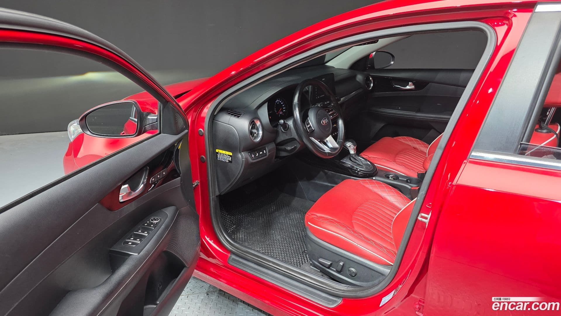 Main__Slider__Photo:K3 Kia 2018.1-9