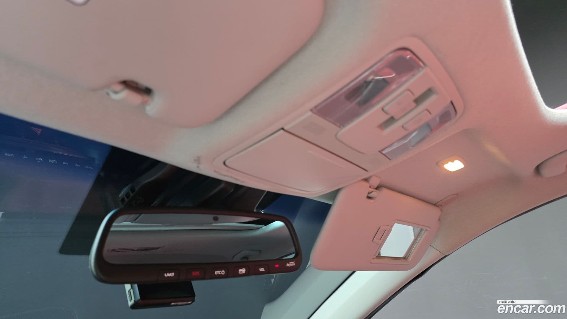 Main__Slider__Photo:K3 Kia 2018.1-17