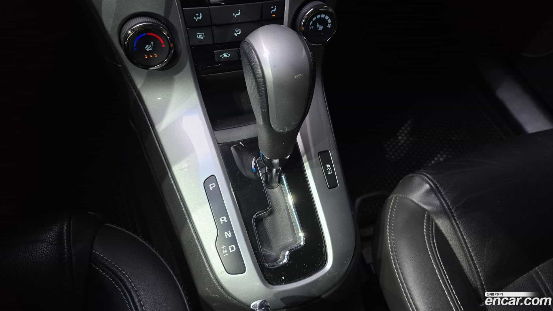 Cruze Chevrolet 2013.4-INNER-009