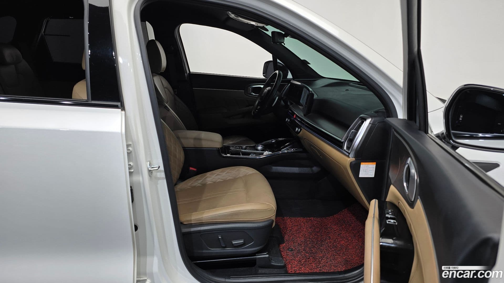 Main__Slider__Photo:Sorento Kia 2023.10-10