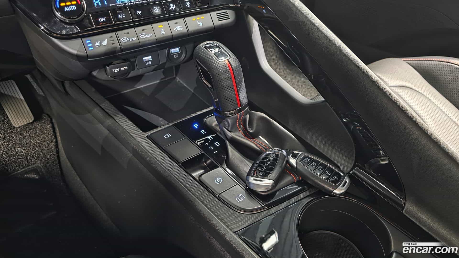 AVANTE Hyundai 2021.1-INNER-009