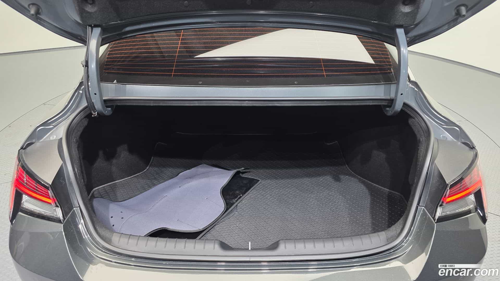 AVANTE Hyundai 2021.1-OPTION-024