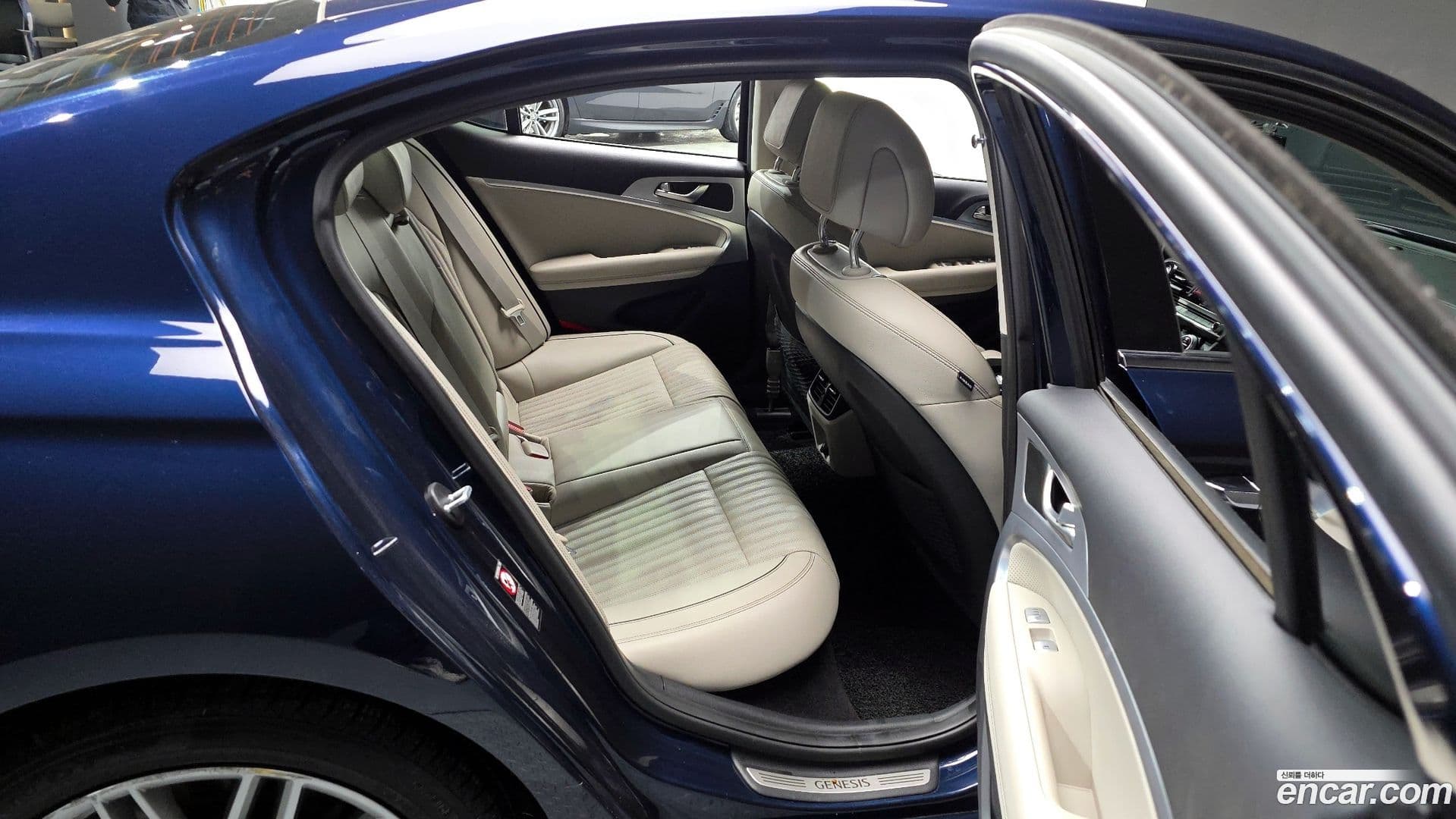 Main__Slider__Photo:G70 Genesis 2019.4-7