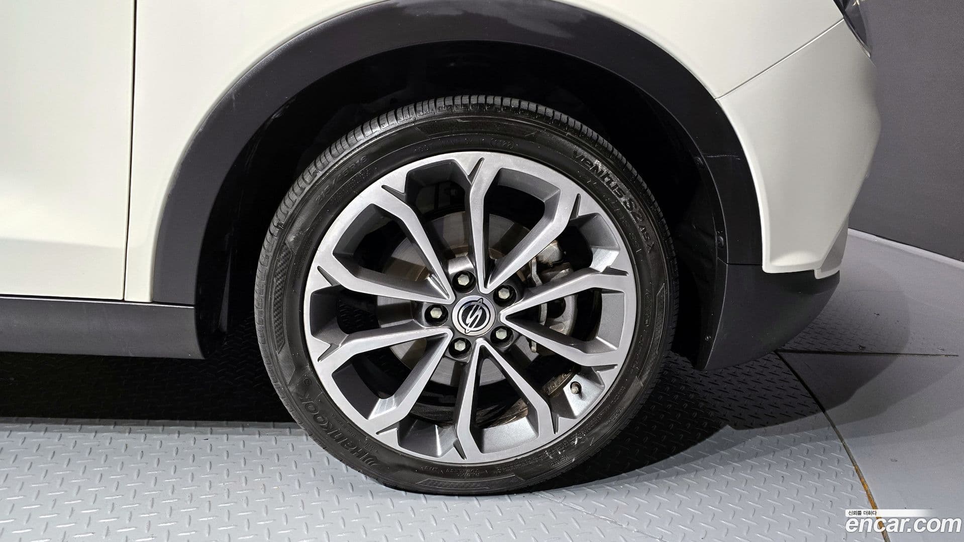 Main__Slider__Photo:TIBOLI KG Mobility 2017.3-4