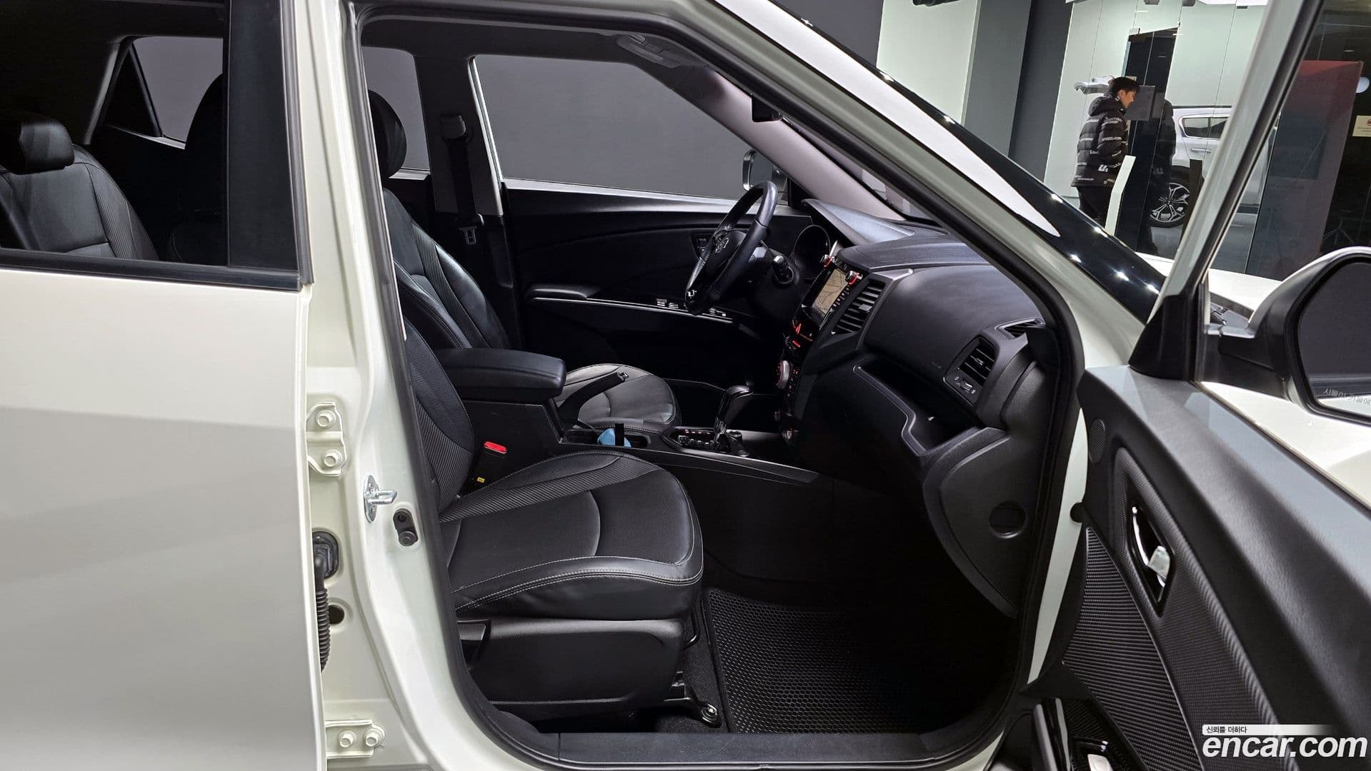 Main__Slider__Photo:TIBOLI KG Mobility 2017.3-9