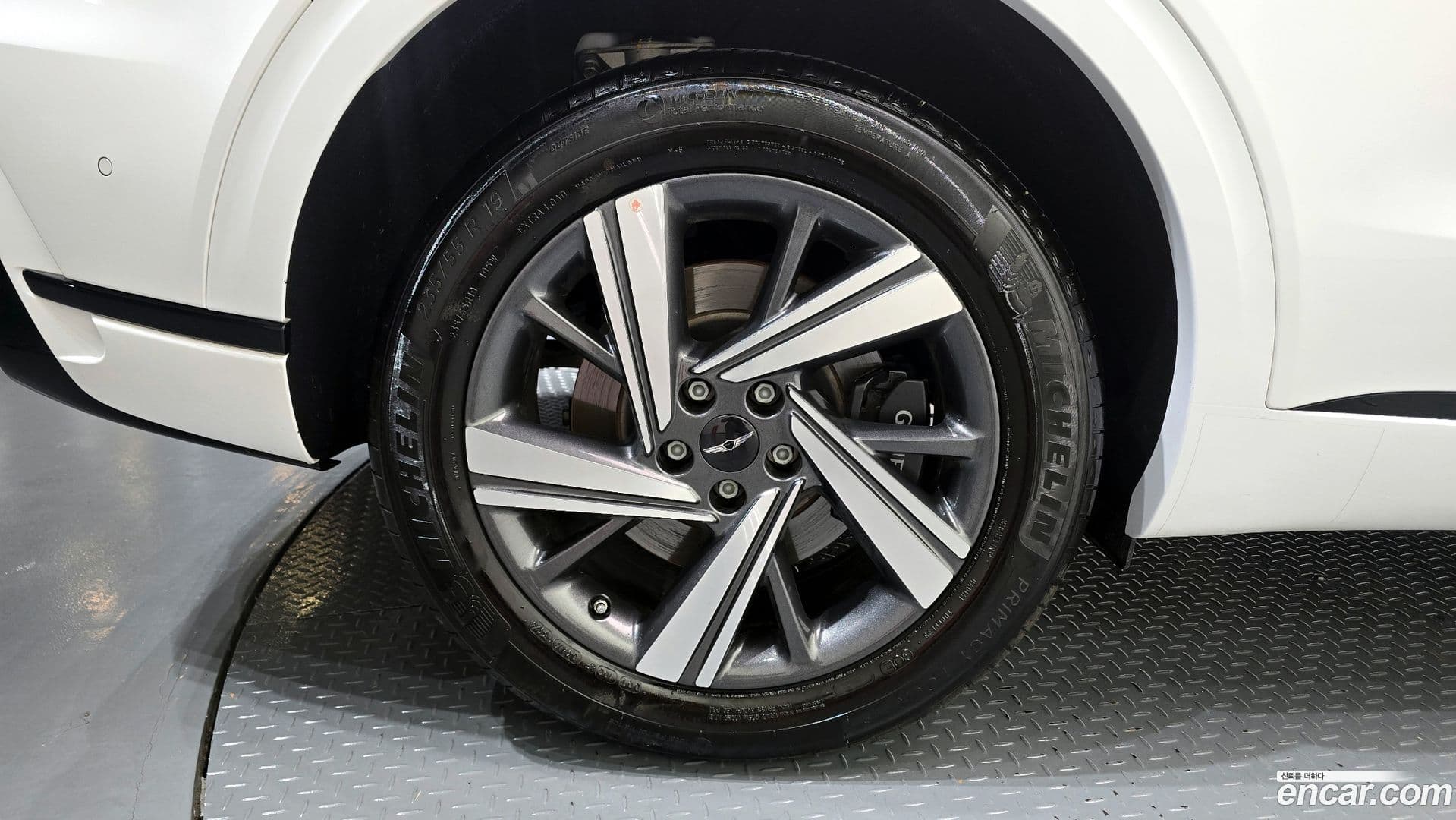 Main__Slider__Photo:GV70 Genesis 2024.10-4