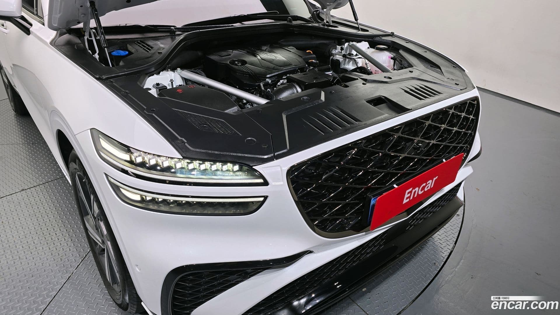 Main__Slider__Photo:GV70 Genesis 2024.10-5