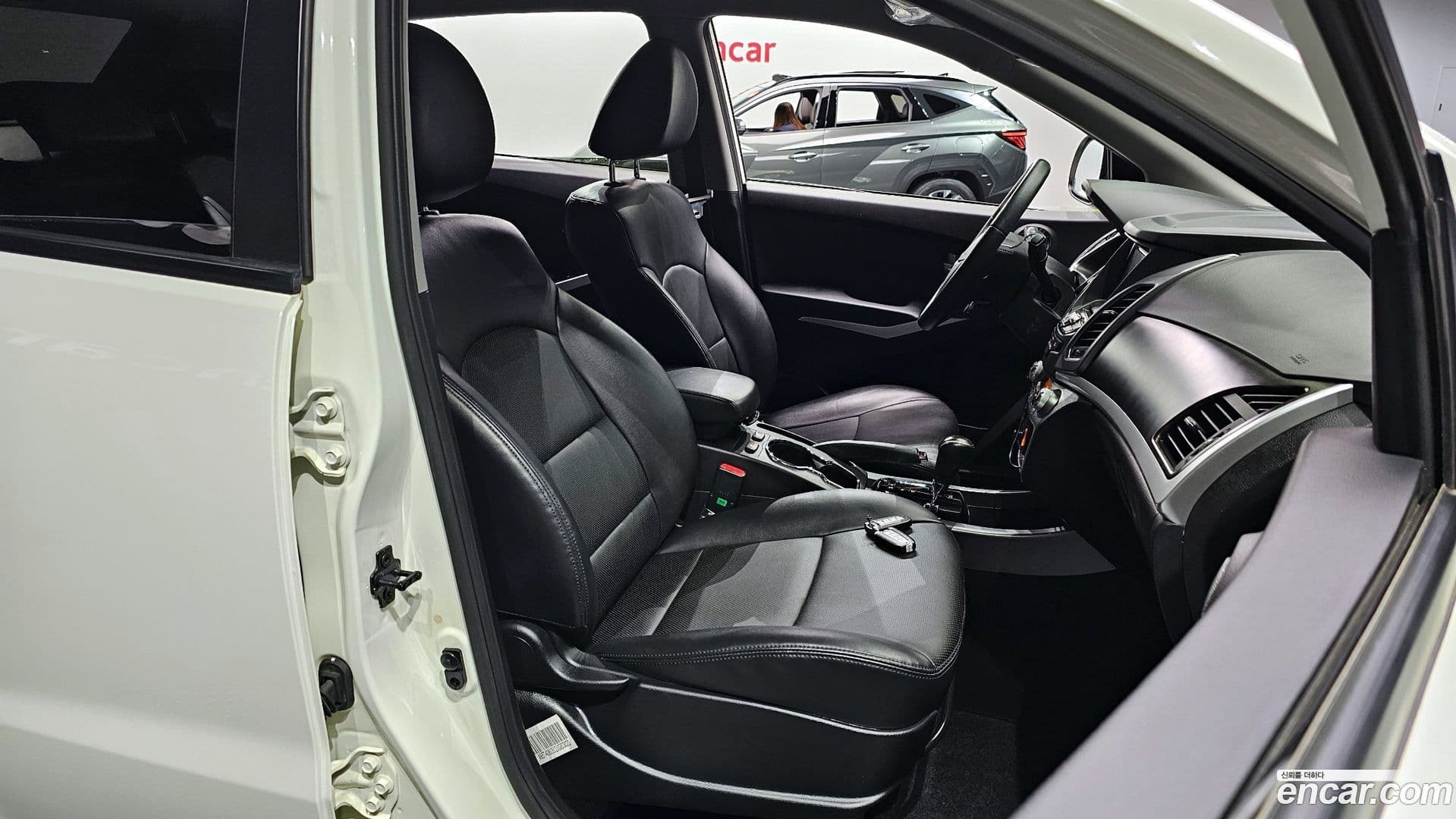 Main__Slider__Photo:KORANDO KG_Mobility_Ssangyong 2014.0-9