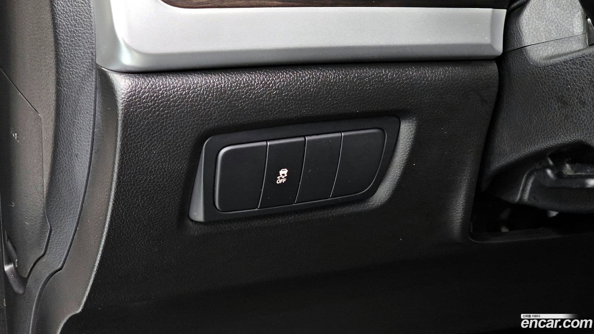 Main__Slider__Photo:KORANDO KG_Mobility_Ssangyong 2014.0-14