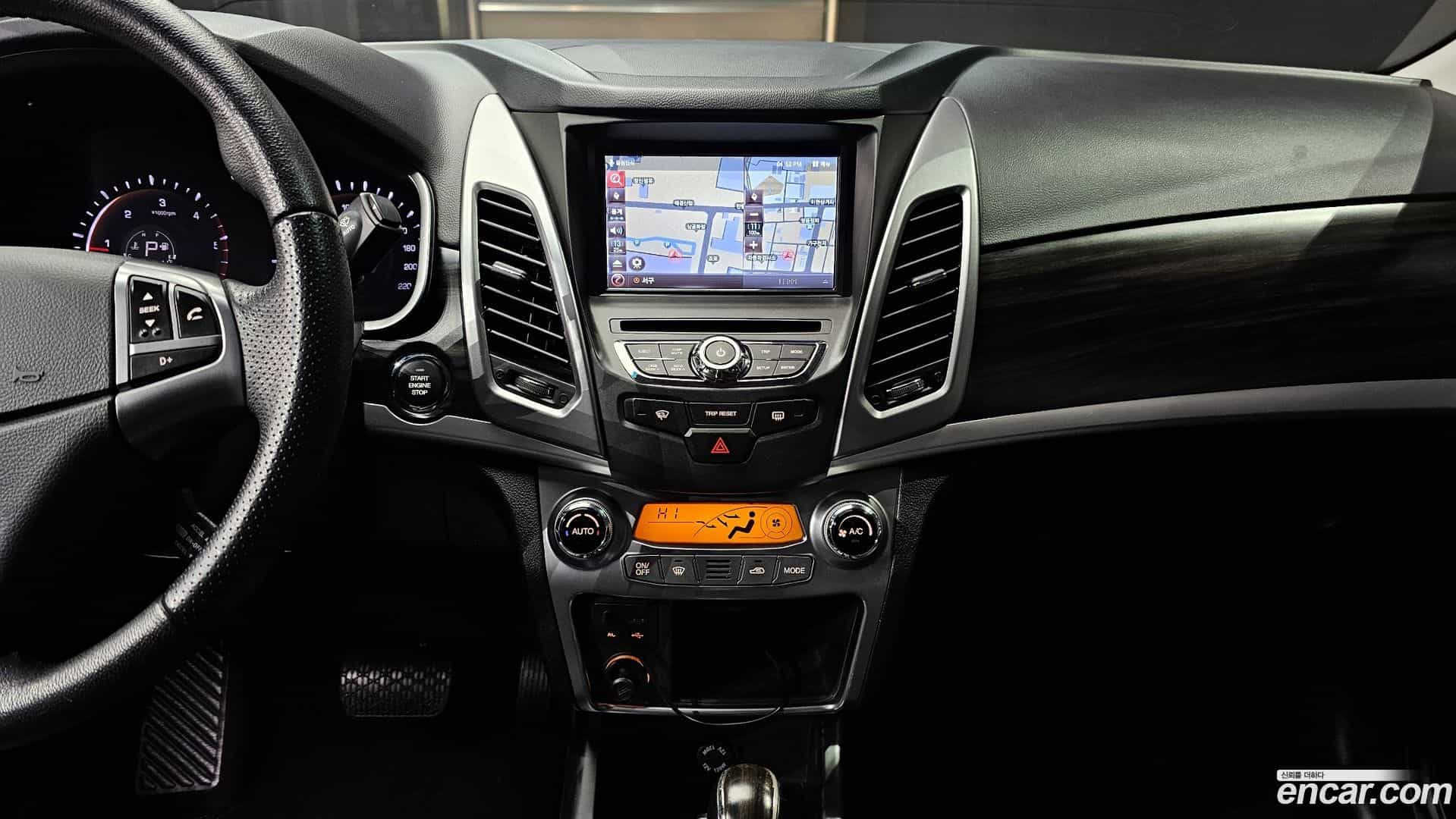 KORANDO KG_Mobility_Ssangyong 2014.0-OPTION-020