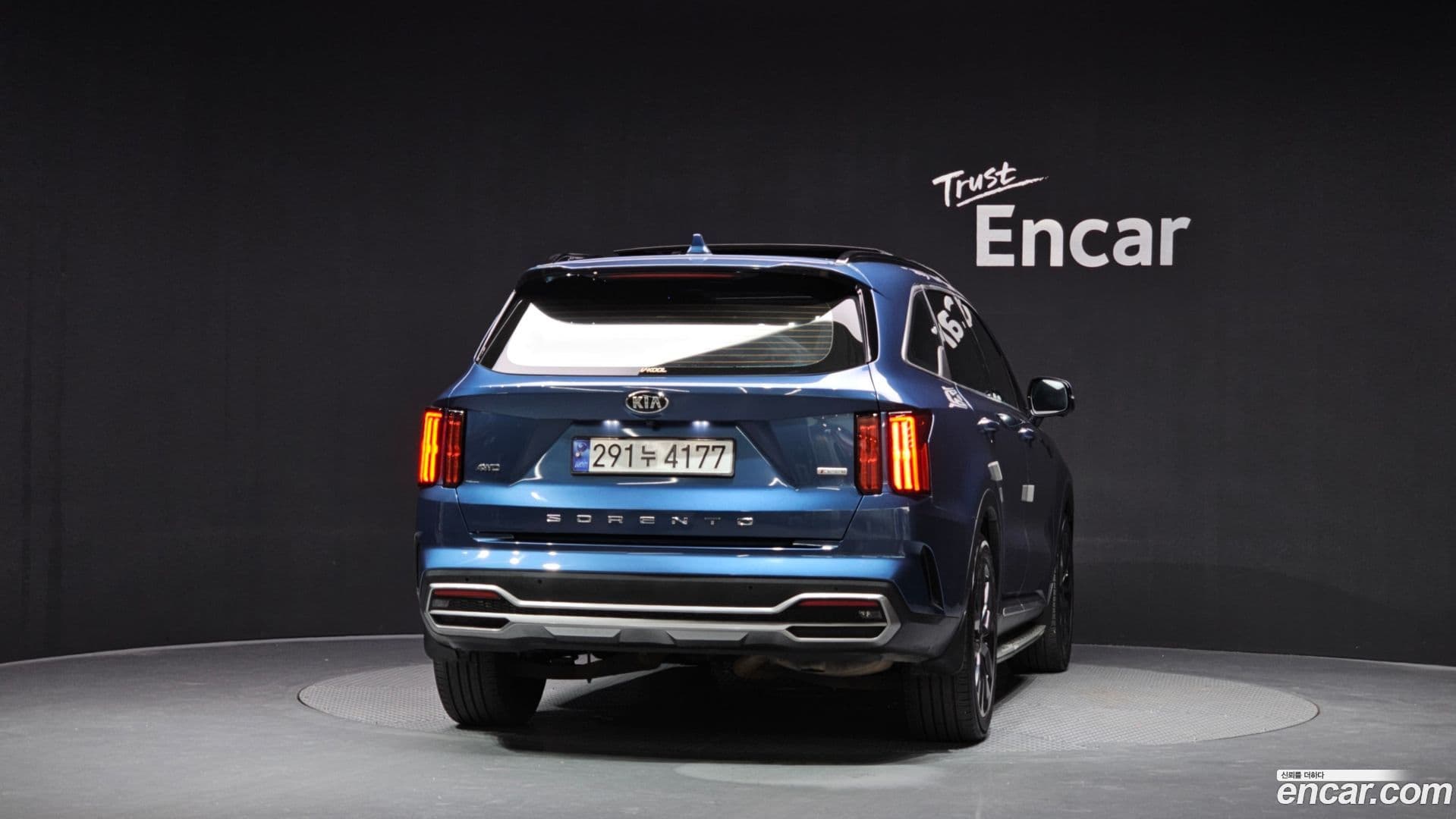 Main__Slider__Photo:Sorento Kia 2020.11-3