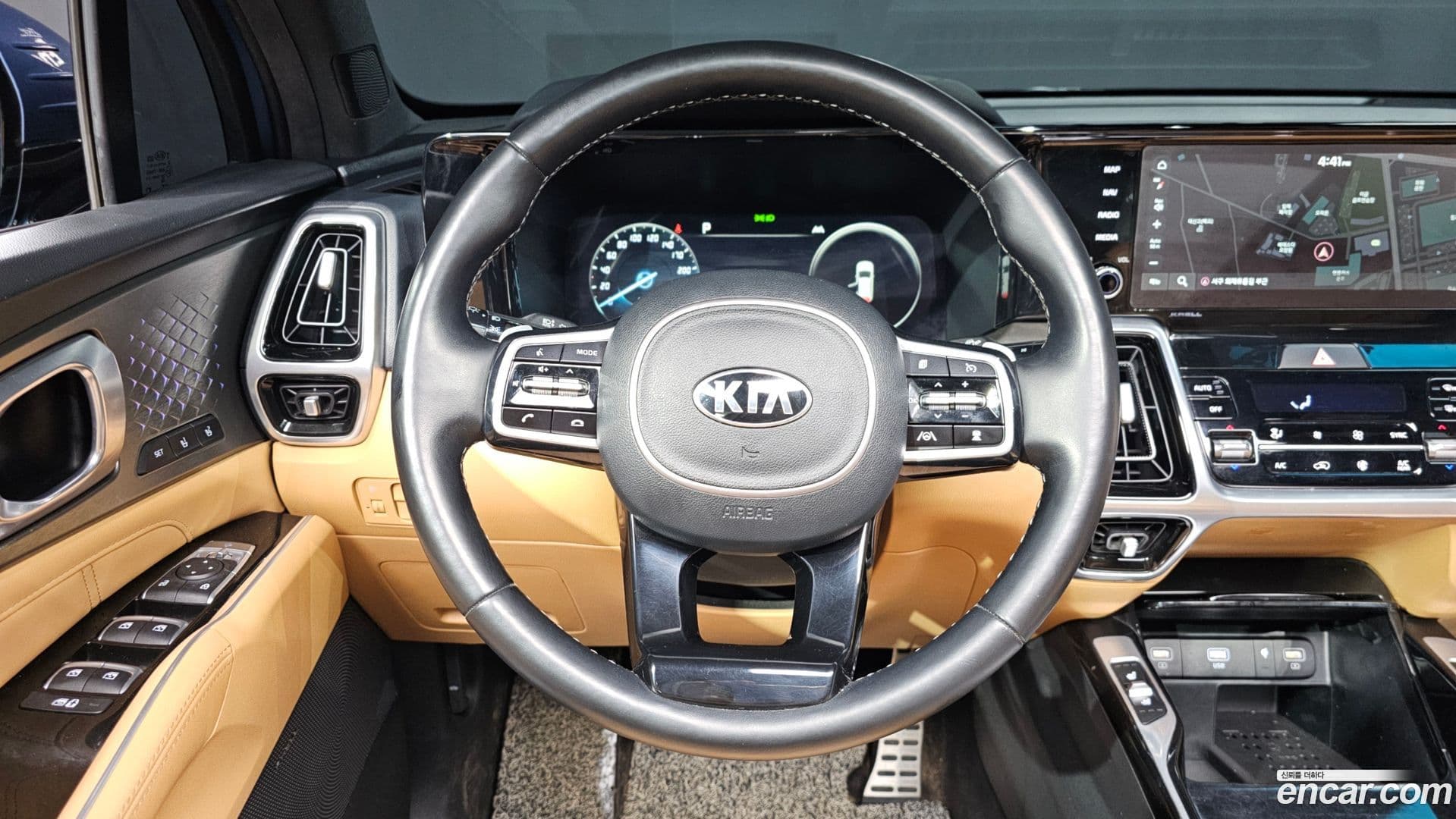 Main__Slider__Photo:Sorento Kia 2020.11-13