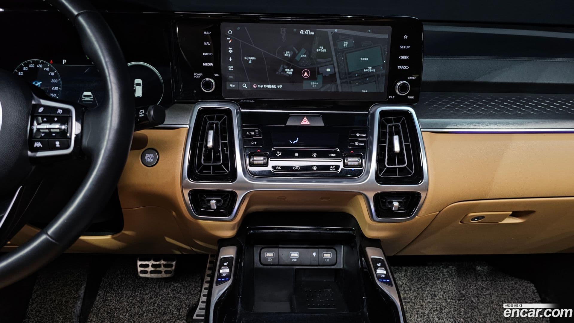 Main__Slider__Photo:Sorento Kia 2020.11-14