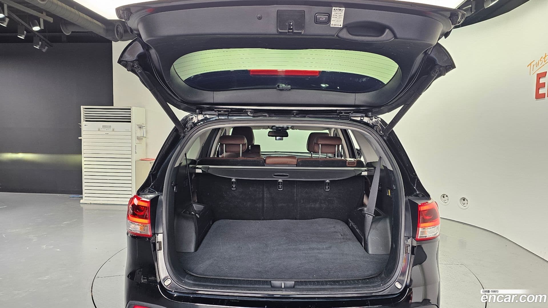 Main__Slider__Photo:Sorento Kia 2015.2-19