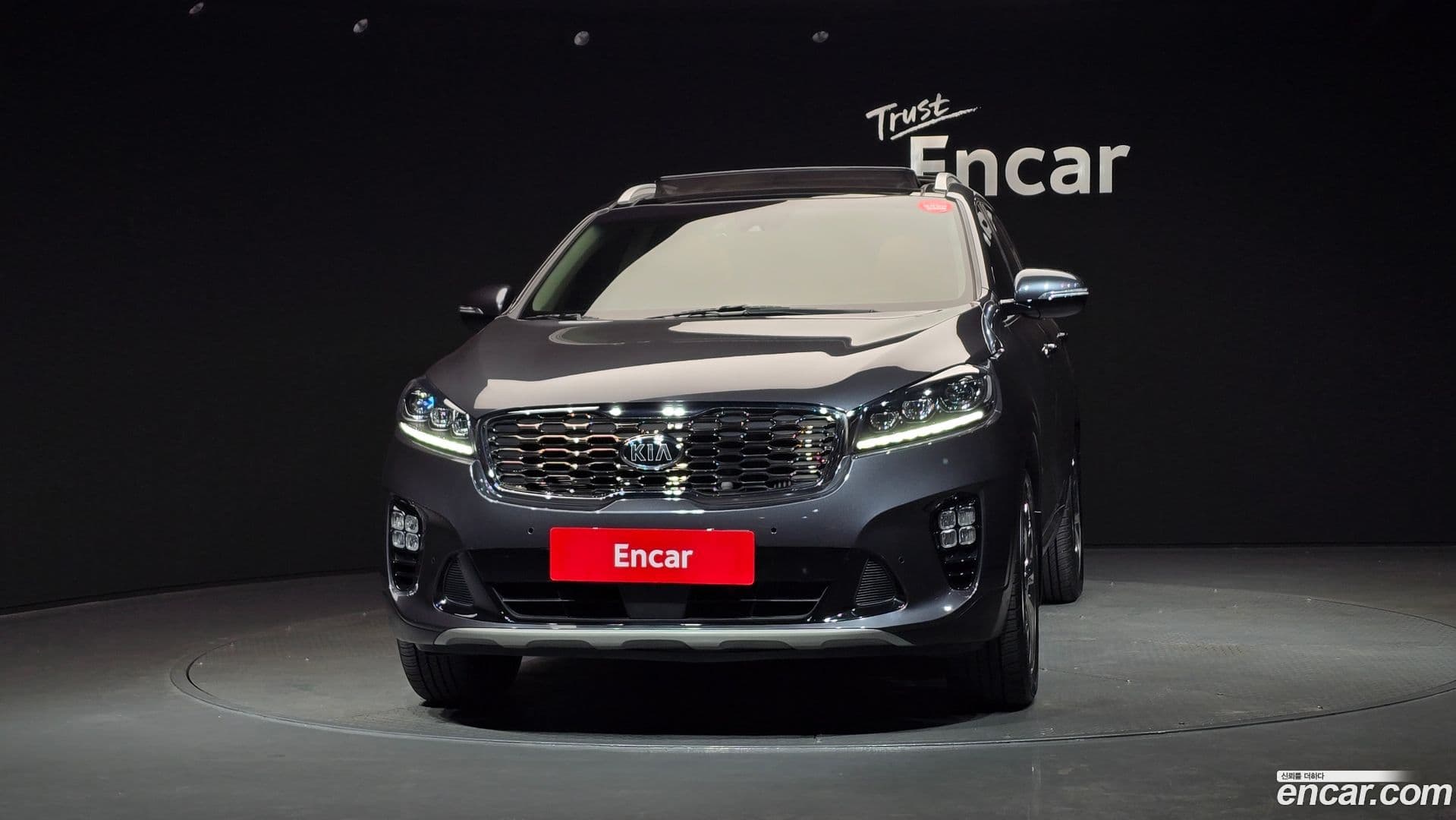 Main__Slider__Photo:Sorento Kia 2019.9-2