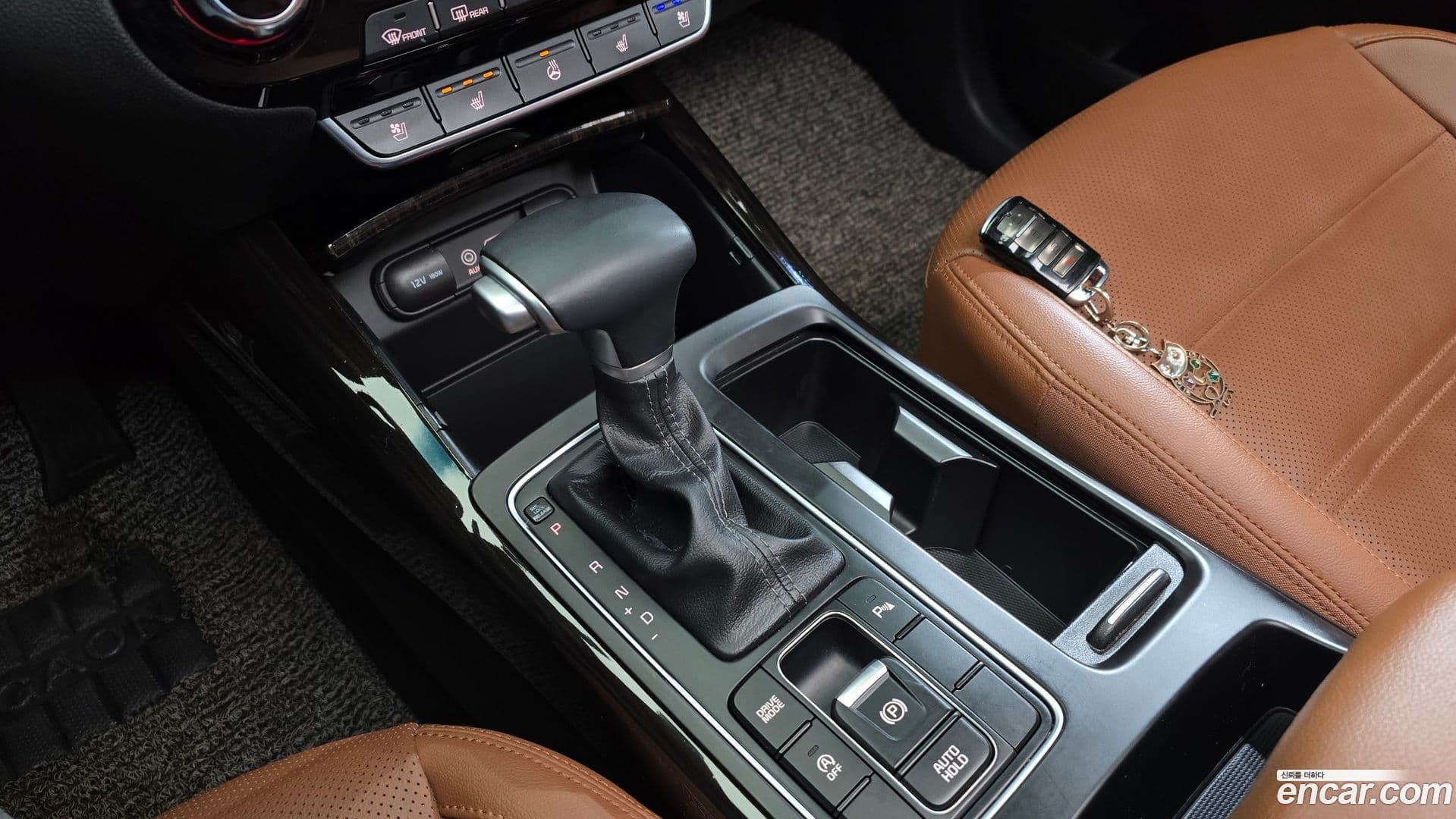 Main__Slider__Photo:Sorento Kia 2019.9-8