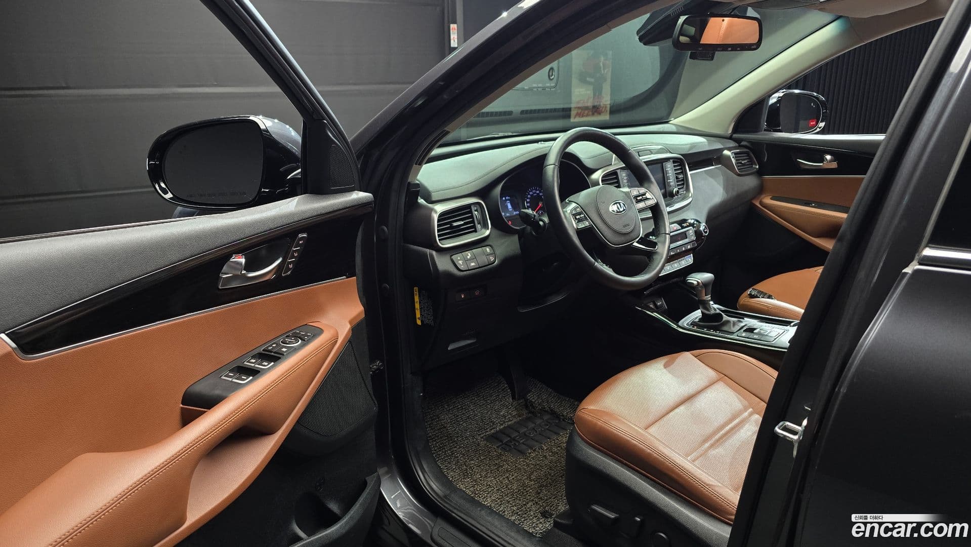 Main__Slider__Photo:Sorento Kia 2019.9-10