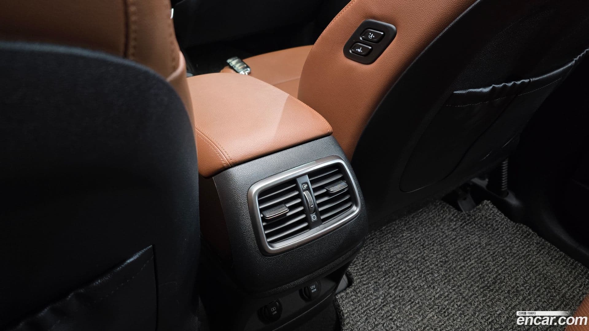 Main__Slider__Photo:Sorento Kia 2019.9-17