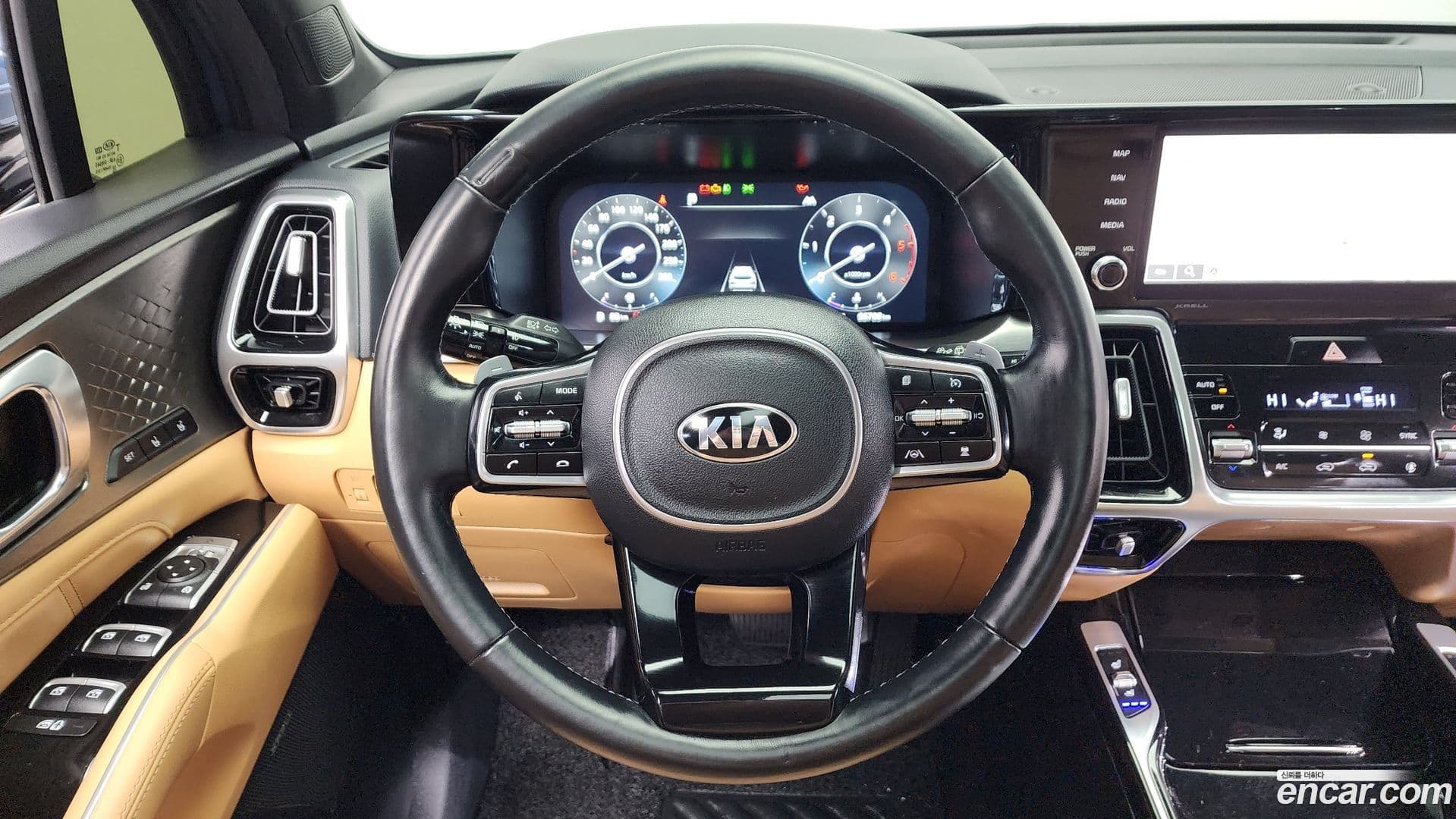 Main__Slider__Photo:Sorento Kia 2020.10-12