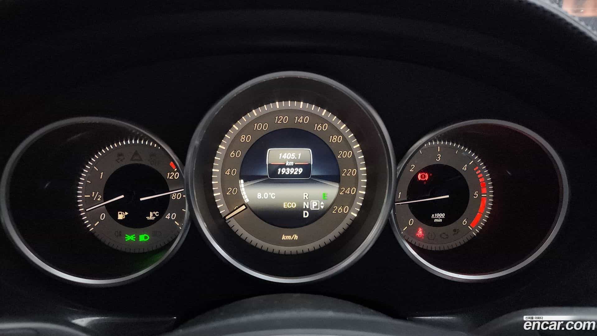 CLS-Class Mercedes-Benz 2016.3-INNER-008