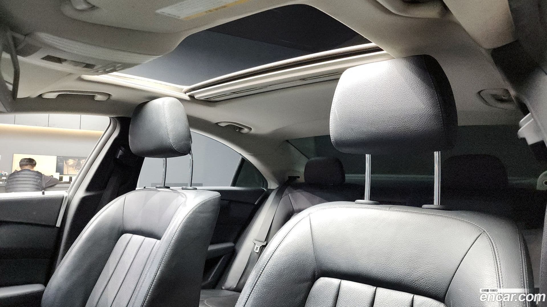 Main__Slider__Photo:CLS-Class Mercedes-Benz 2016.3-18