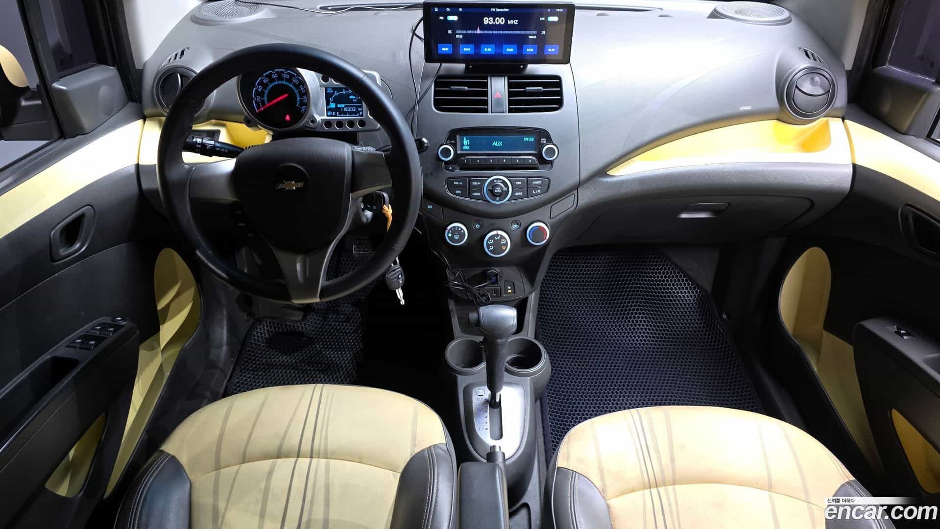 Spark Chevrolet 2013.1-INNER-007