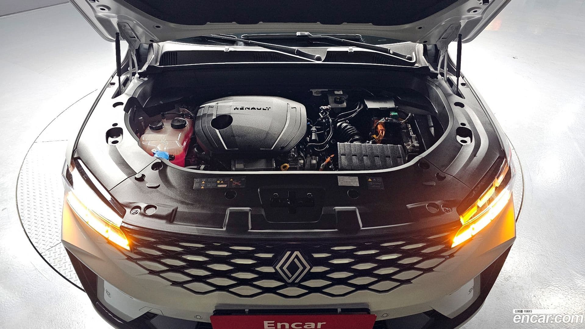 Main__Slider__Photo:Grand Koleos Renault Korea 2024.9-5