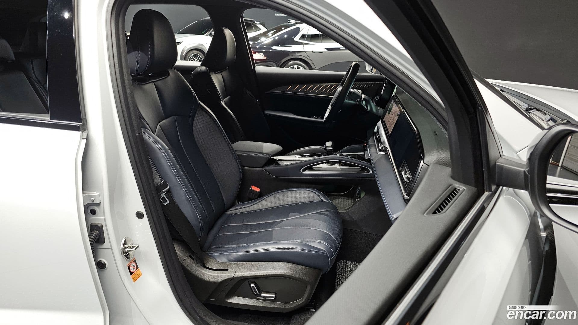 Main__Slider__Photo:Grand Koleos Renault Korea 2024.9-9