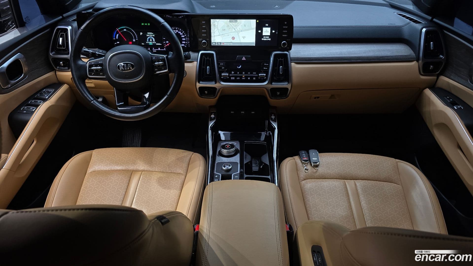 Main__Slider__Photo:Sorento Kia 2021.1-6