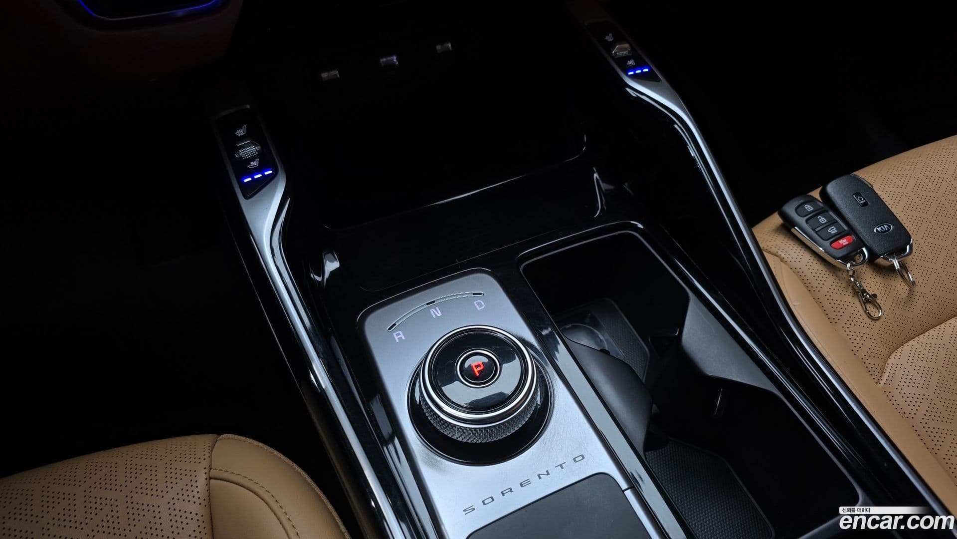 Main__Slider__Photo:Sorento Kia 2021.1-8