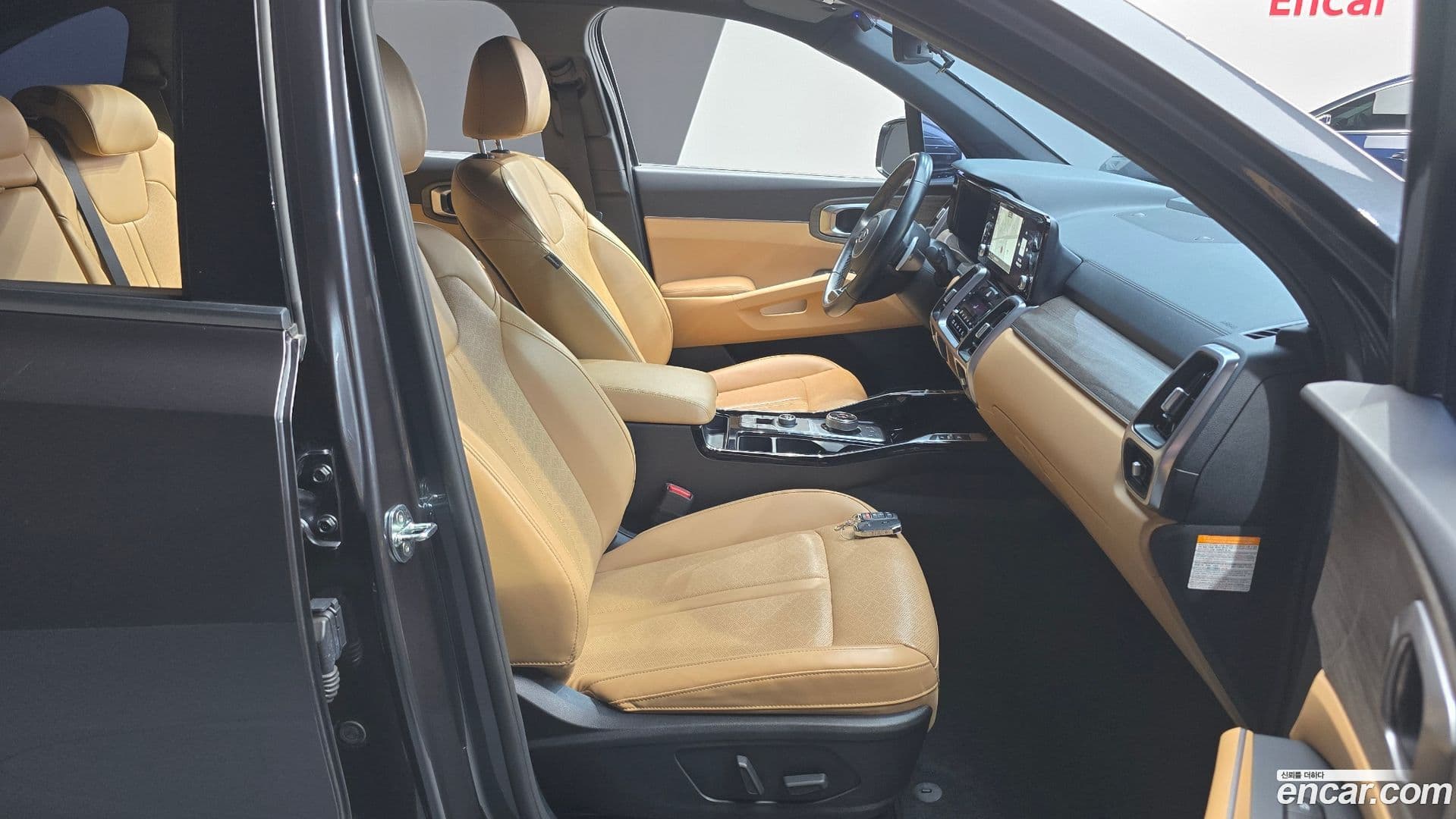 Main__Slider__Photo:Sorento Kia 2021.1-9