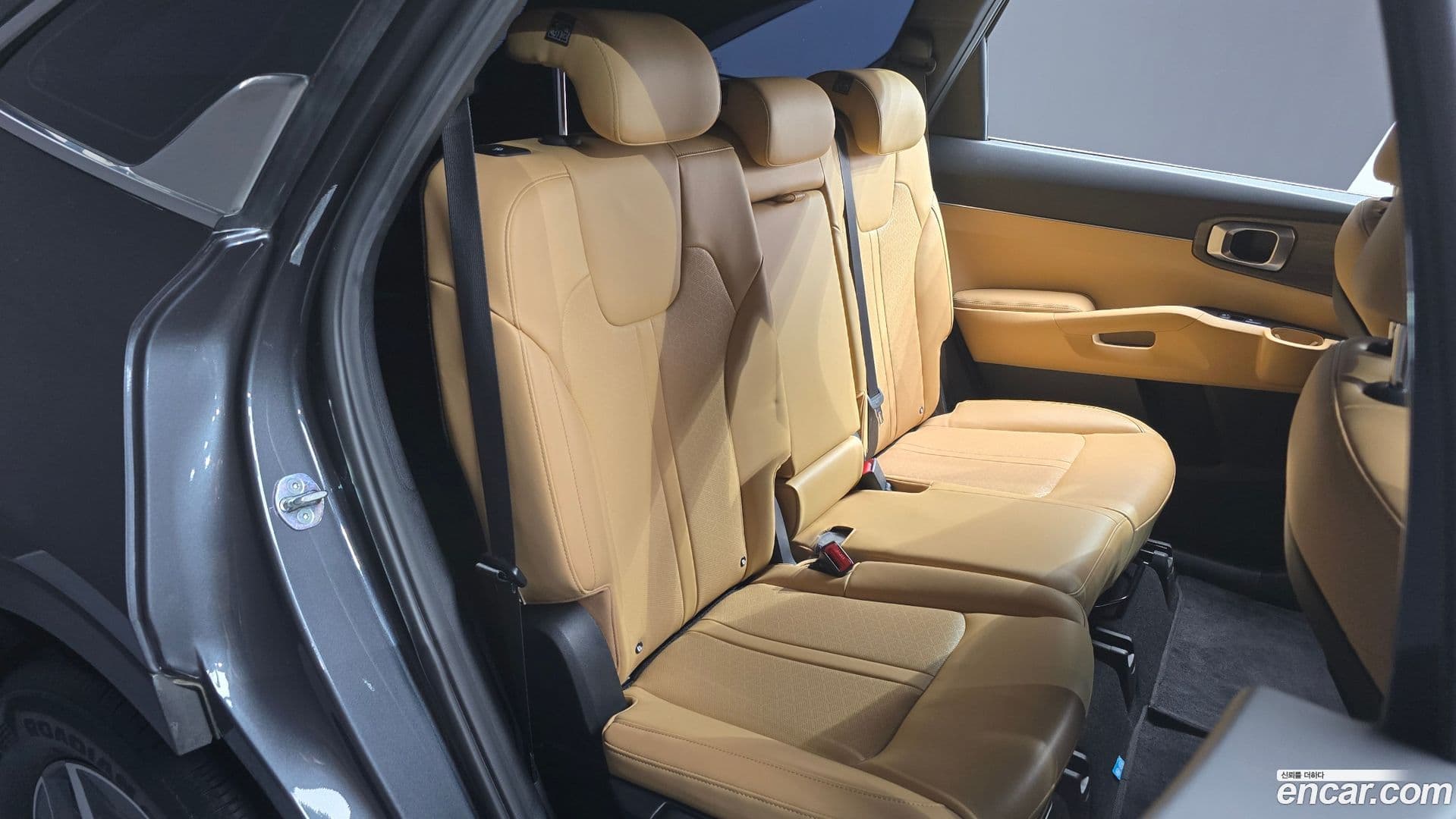 Main__Slider__Photo:Sorento Kia 2021.1-11