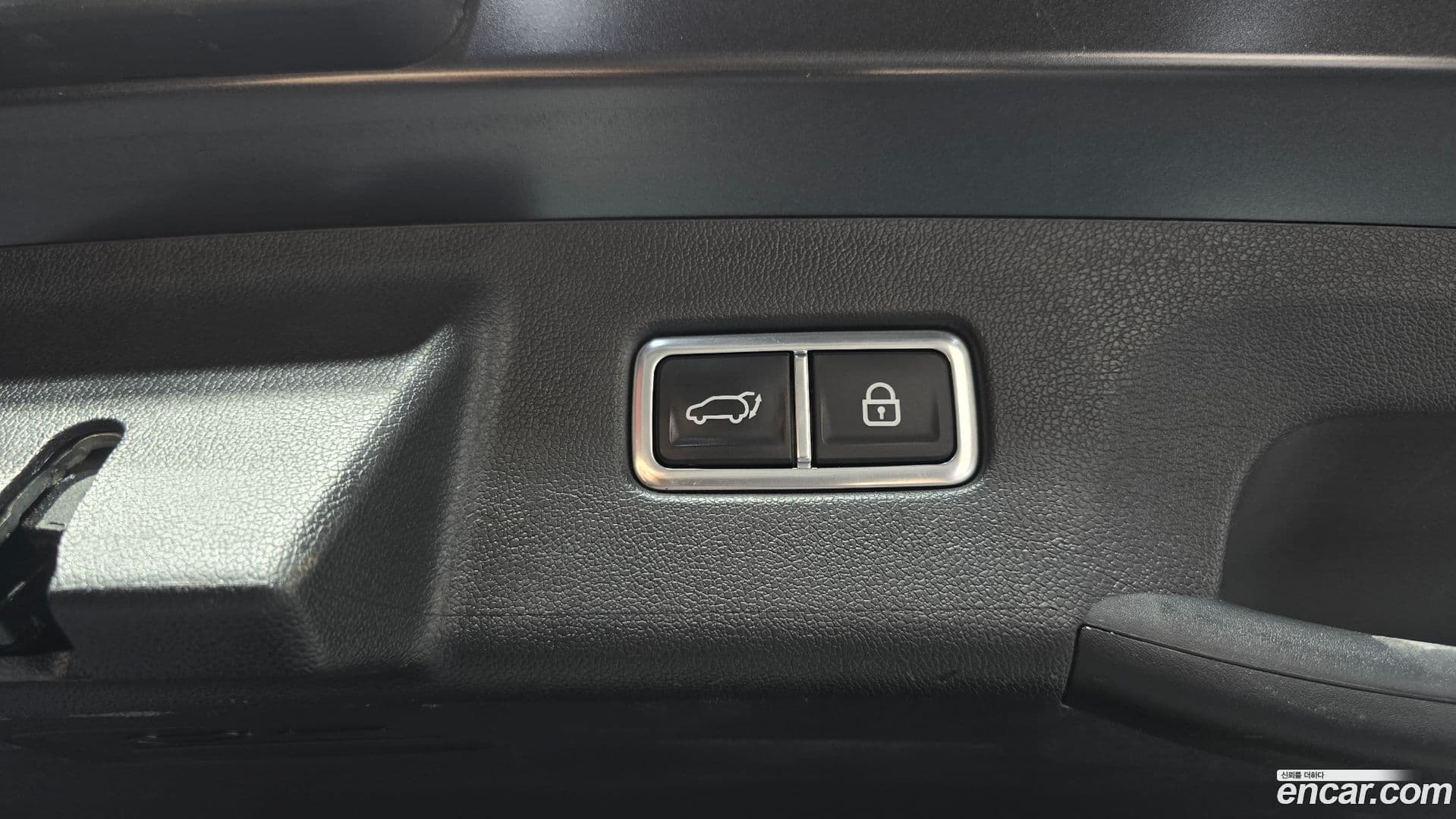 Main__Slider__Photo:Sorento Kia 2021.1-19