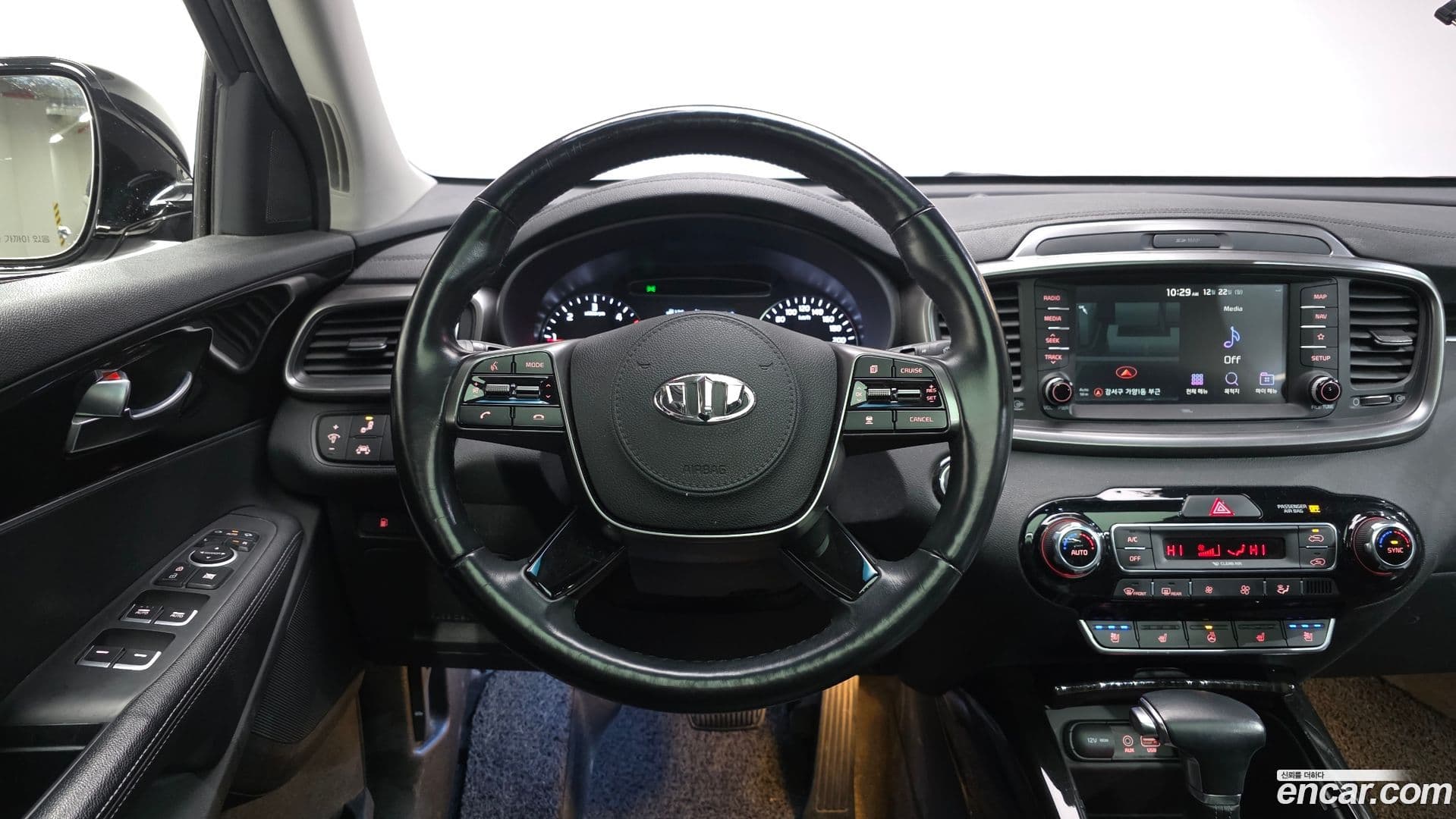 Main__Slider__Photo:Sorento Kia 2018.0-14