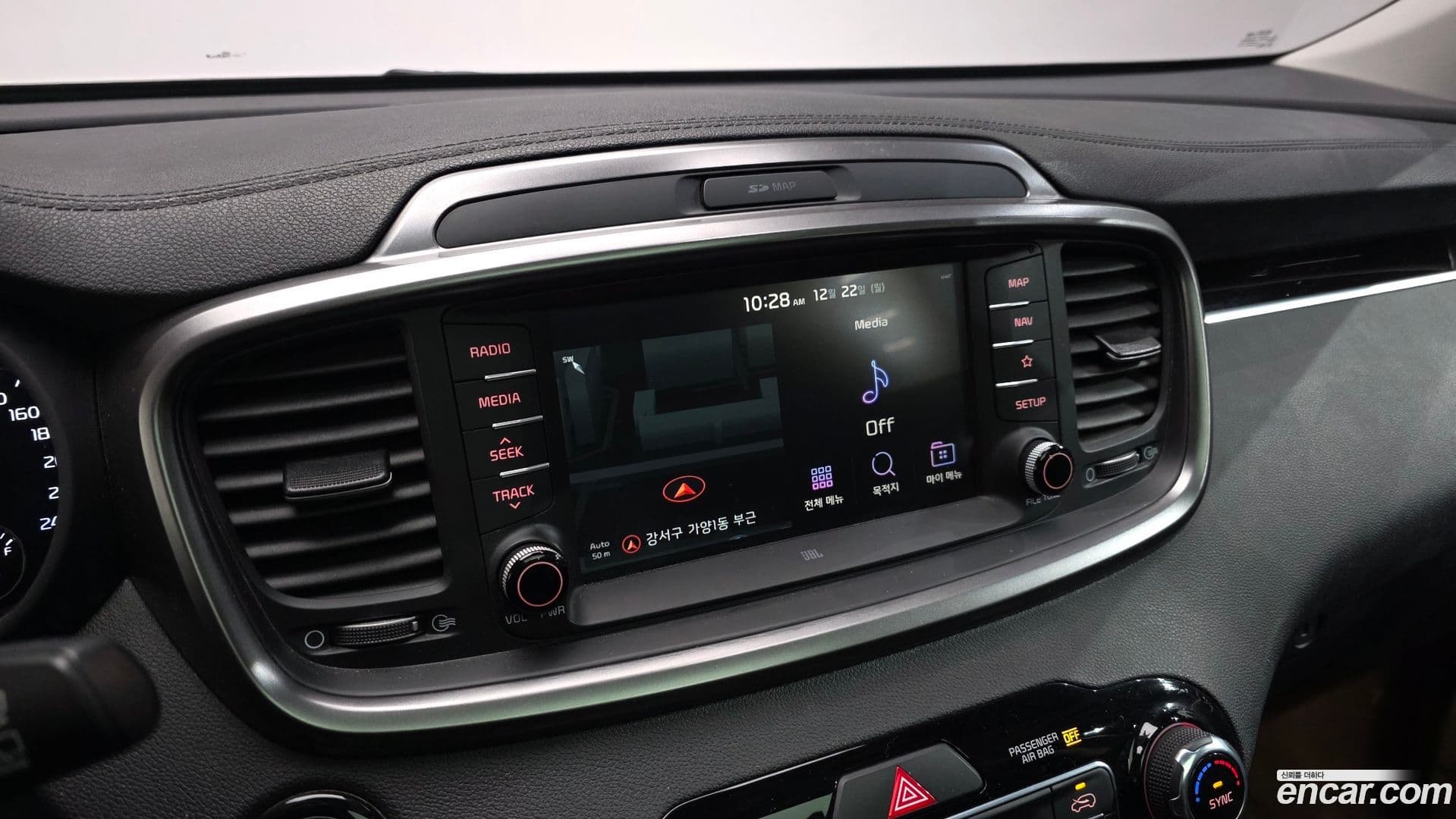 Main__Slider__Photo:Sorento Kia 2018.0-15