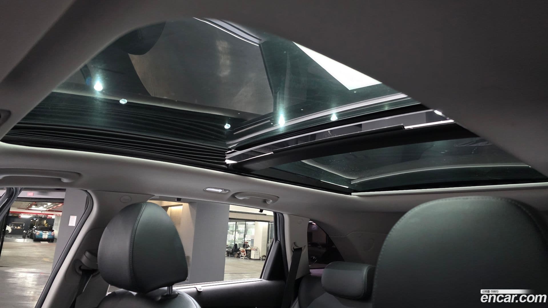 Main__Slider__Photo:Sorento Kia 2018.0-19