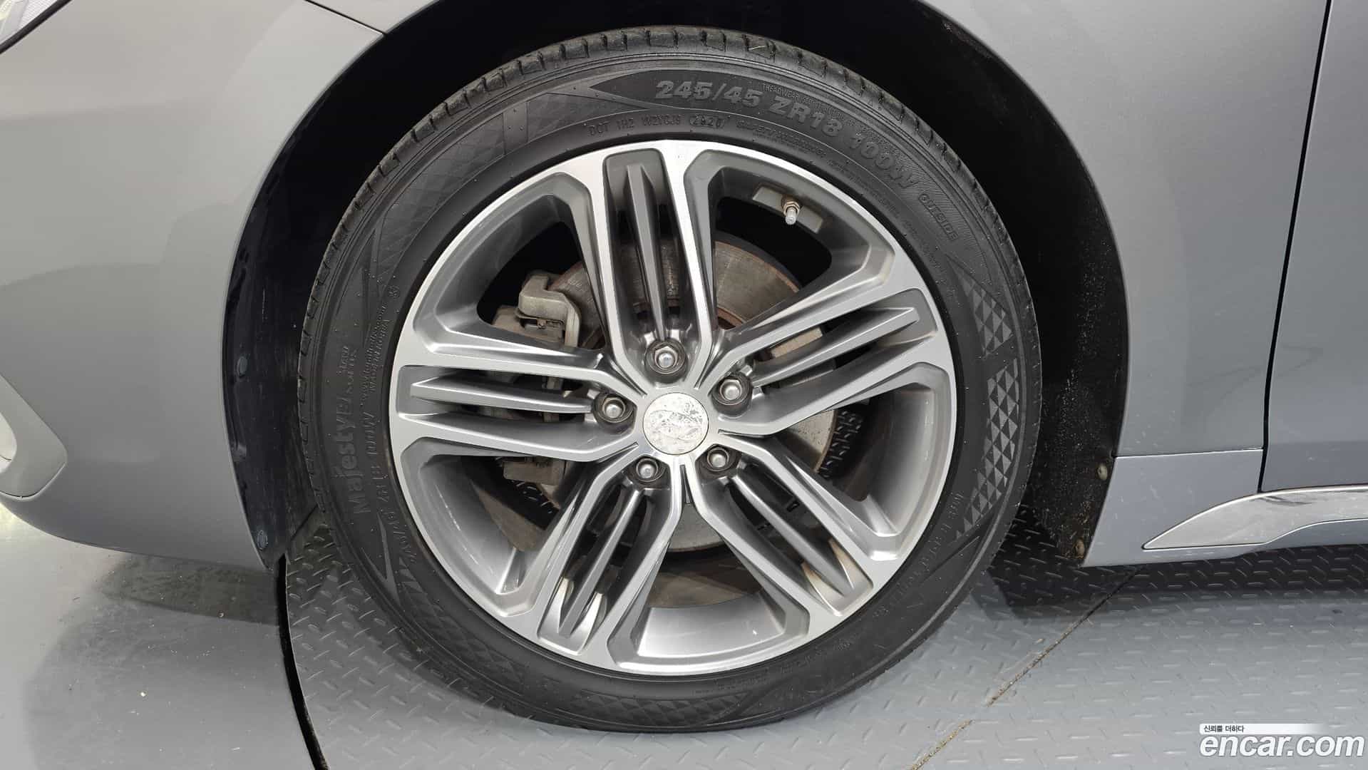 Grandeur Hyundai 2018.4-OUTER-005